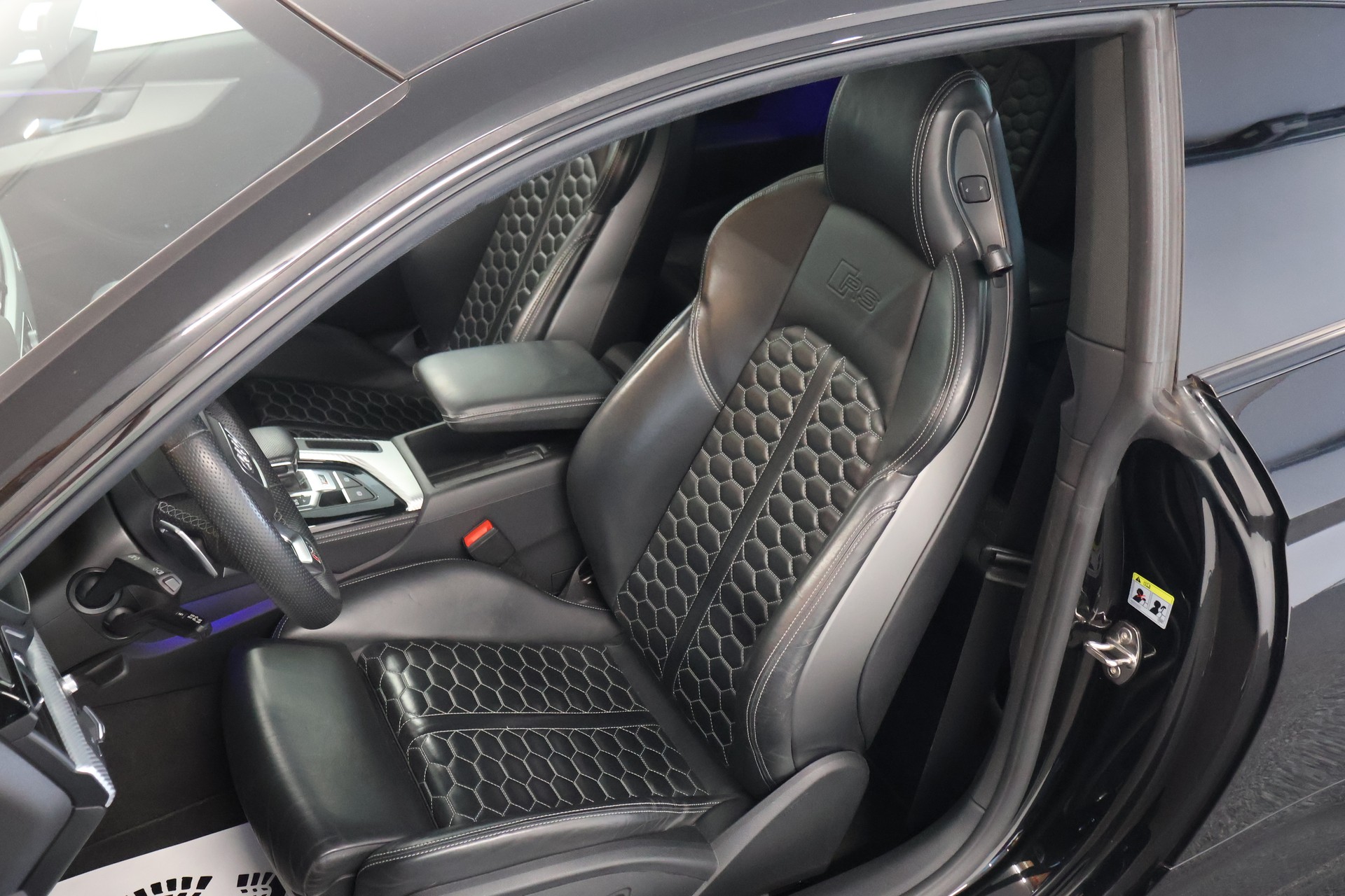 AUDI RS5 Coupé 2.9 TFSI quattro tiptronic-image-10