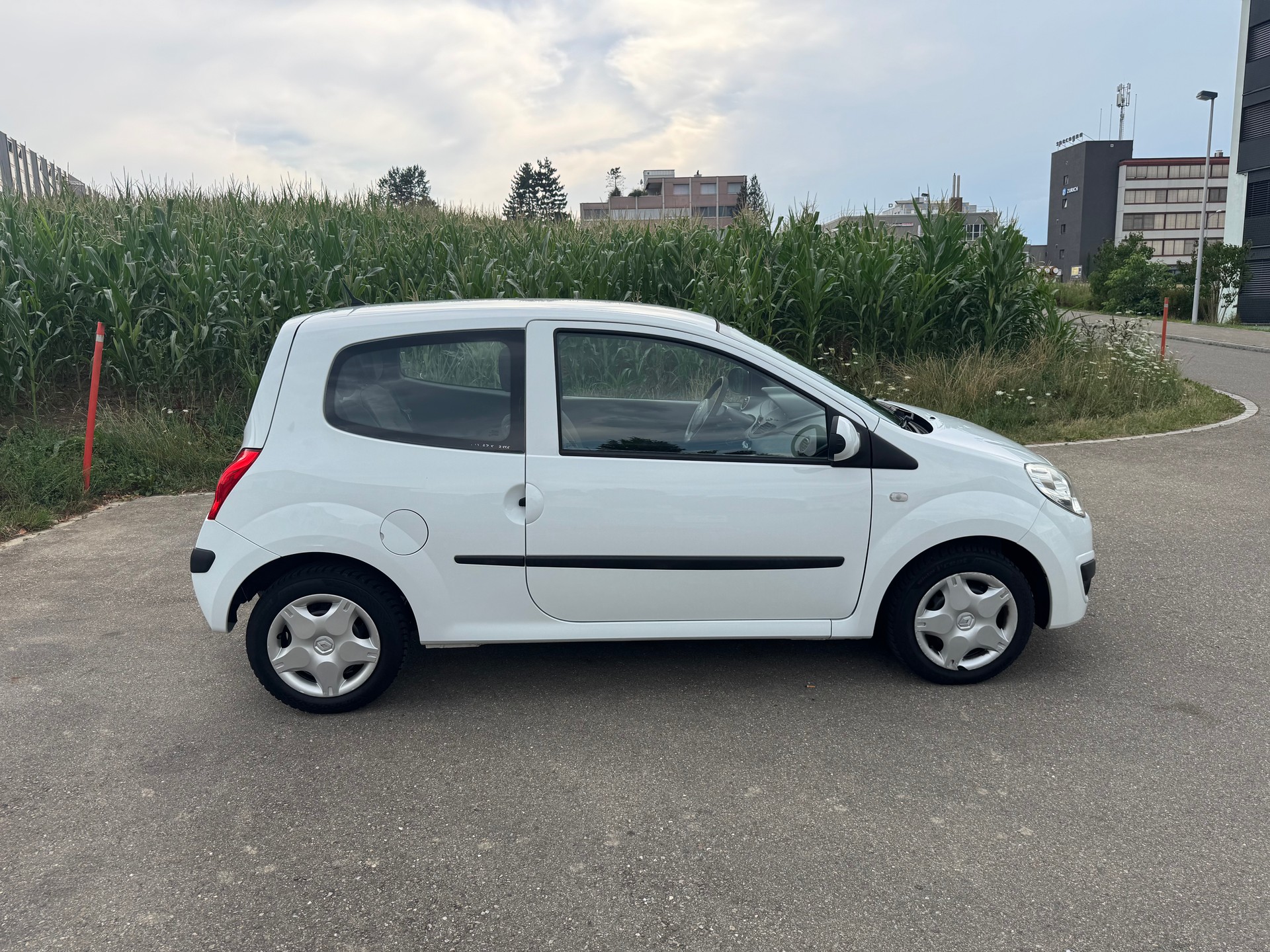 RENAULT Twingo 1.2 Authentique-image-6