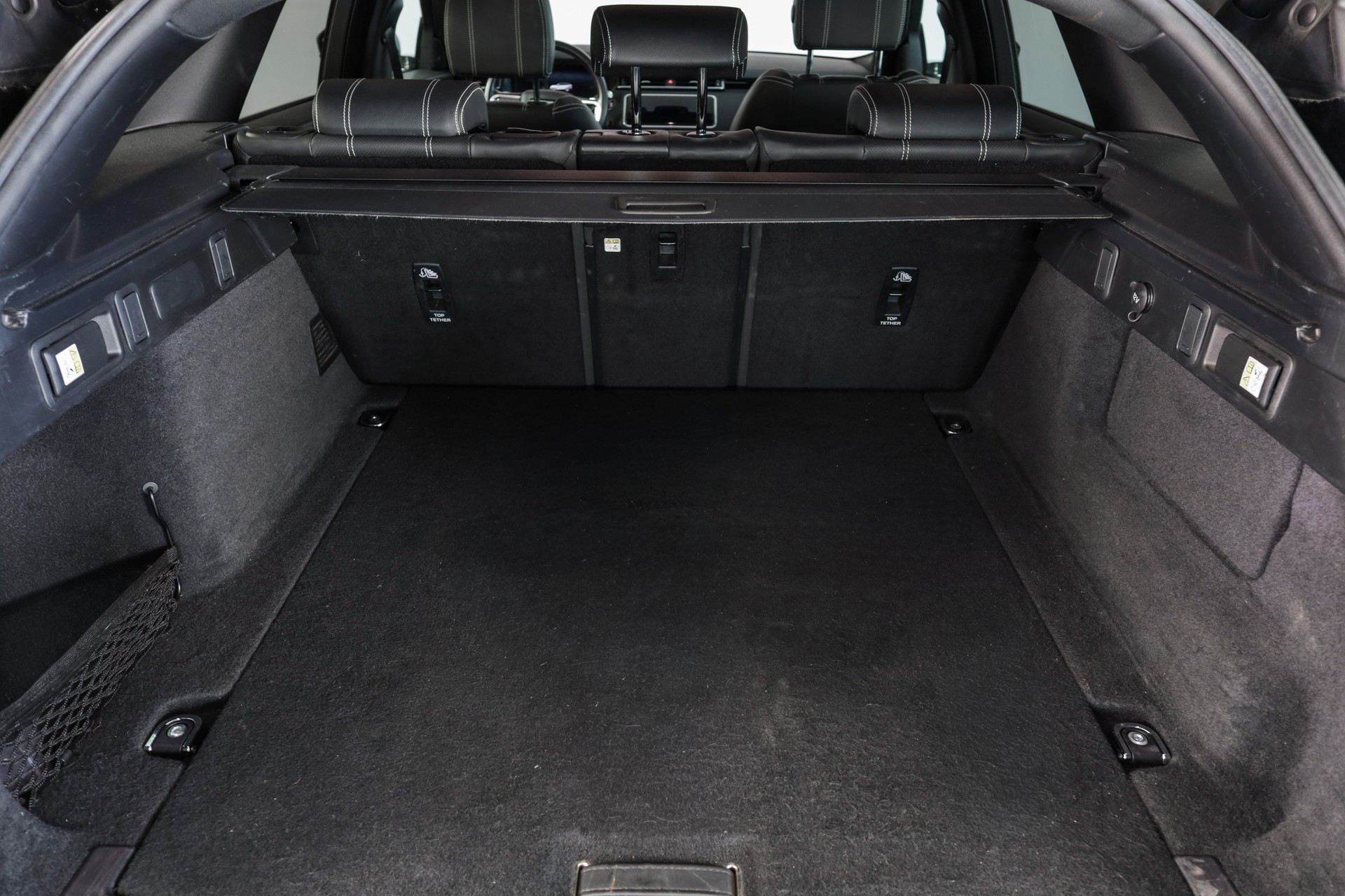 LAND ROVER Range Rover Velar R-Dynamic P 250 SE Automatic-image-19