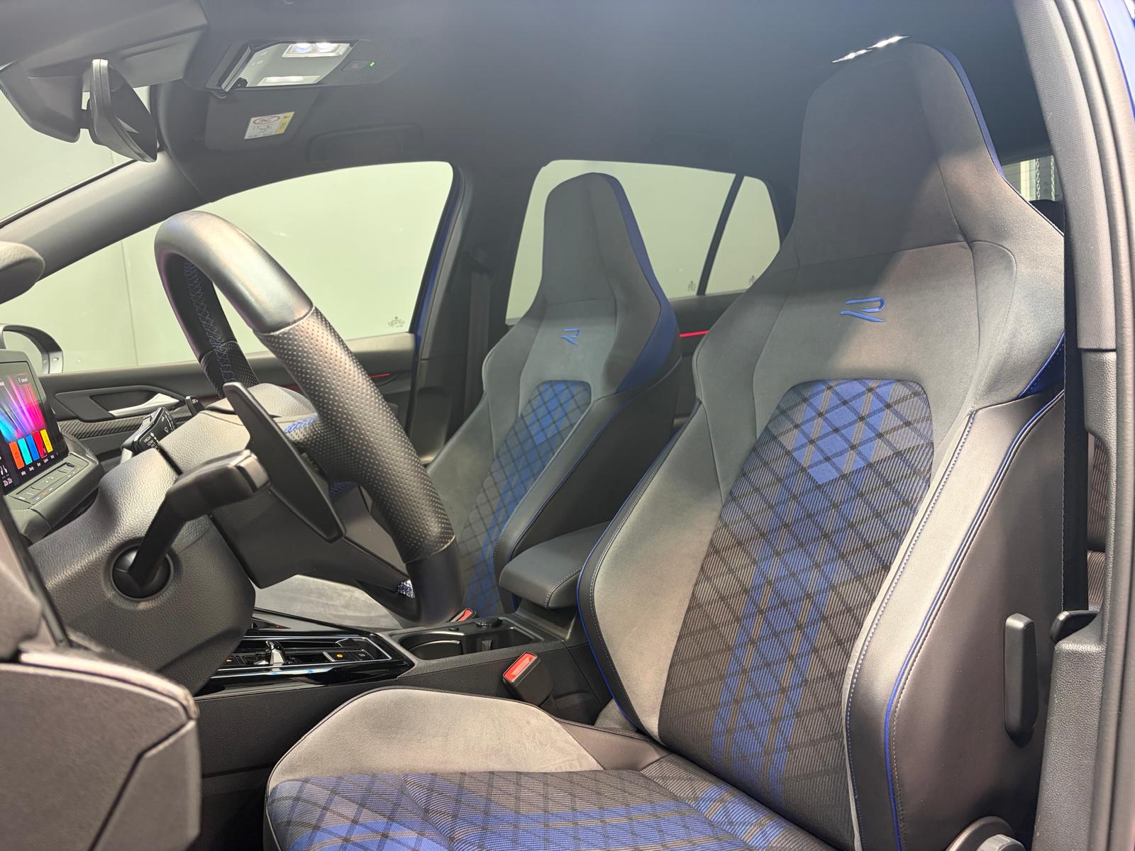 VW Golf 2.0 TSI R DSG 4Motion R 20 Years - Akrapovic-image-11