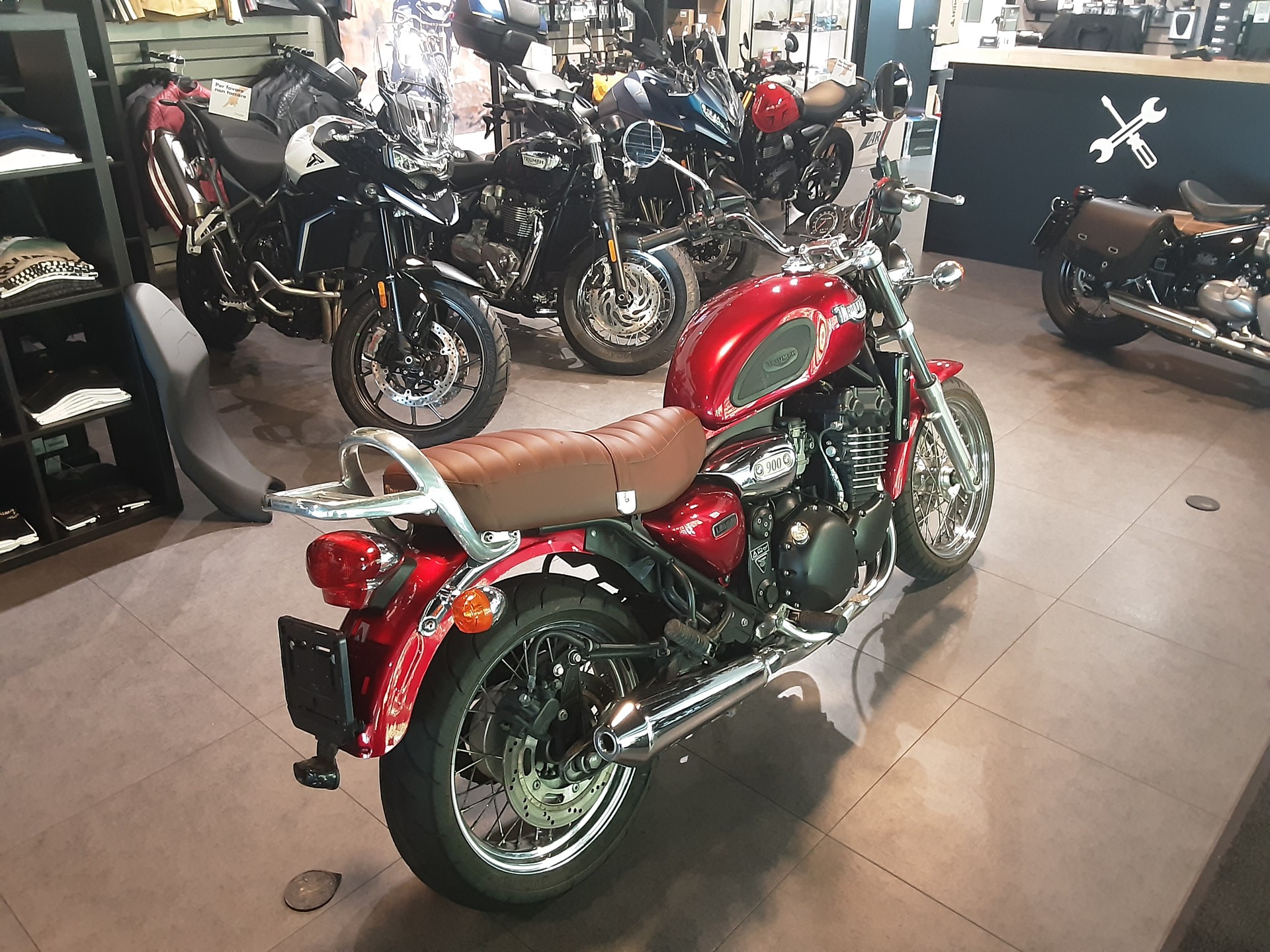 TRIUMPH Legend TT 900-image-4