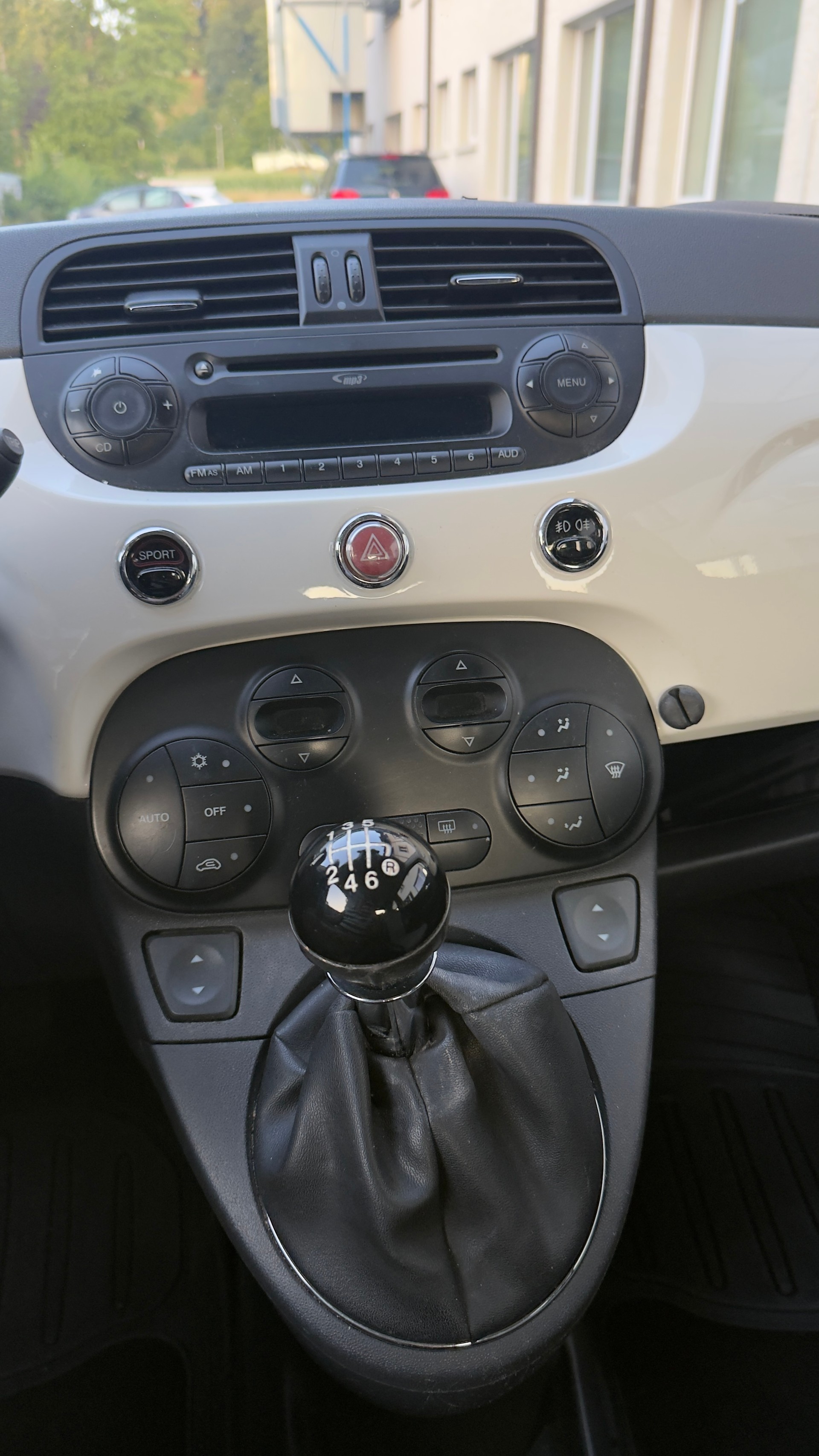 FIAT 500 1.4 16V Sport-image-15