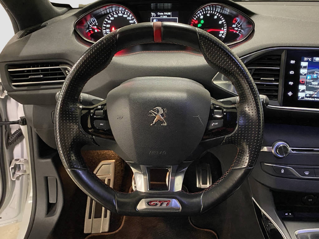 PEUGEOT 308 1.6 THP GTi-image-7