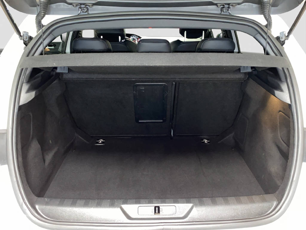 PEUGEOT 308 1.6 THP GTi-image-13