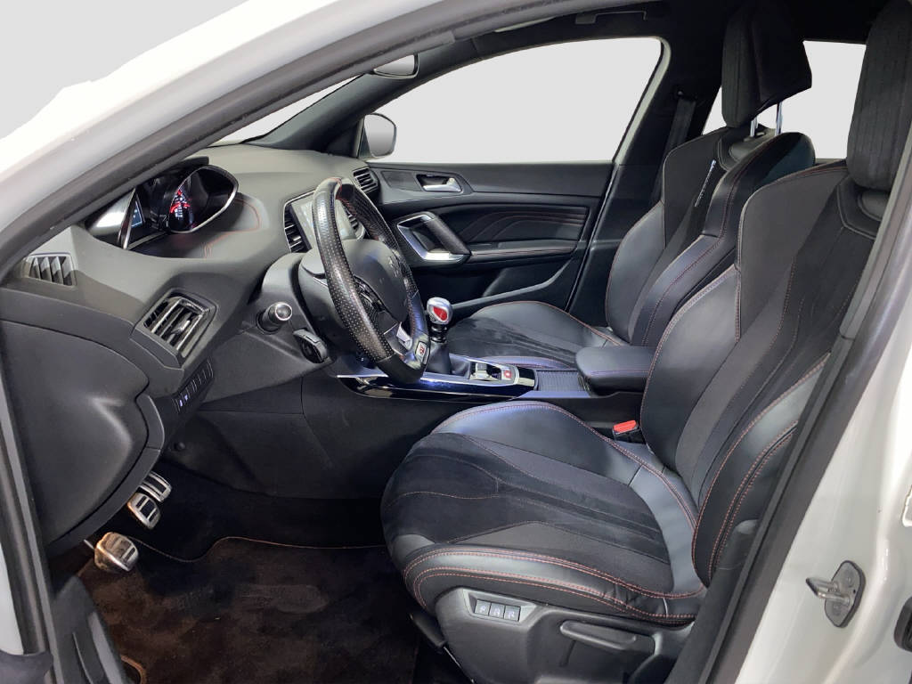 PEUGEOT 308 1.6 THP GTi-image-5