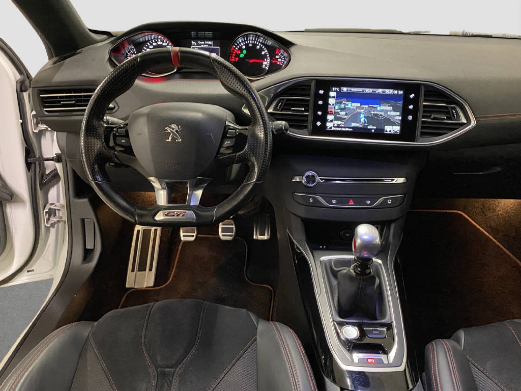 PEUGEOT 308 1.6 THP GTi-image-9