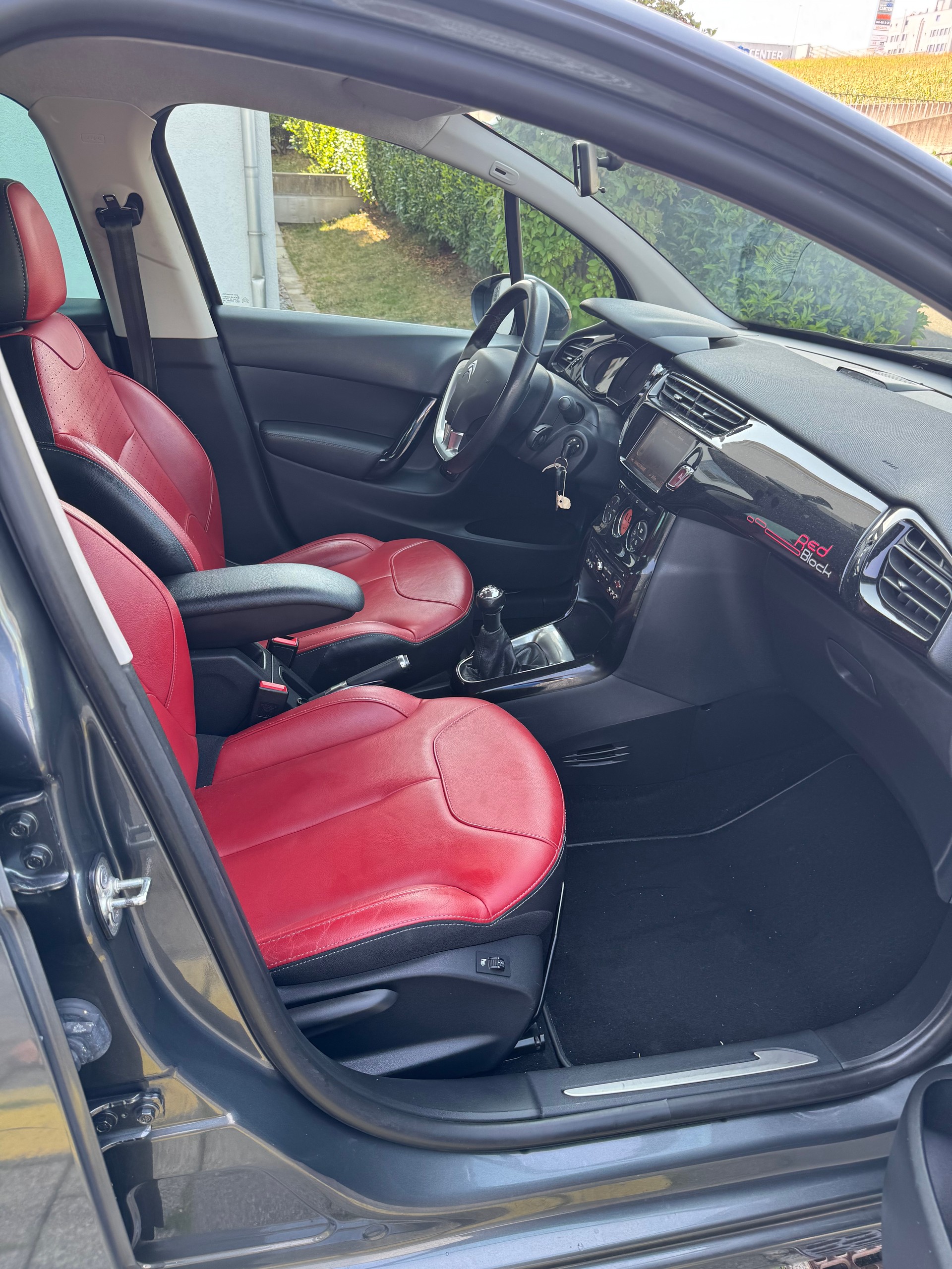 CITROEN C3 1.6i 16V Red Block-image-10