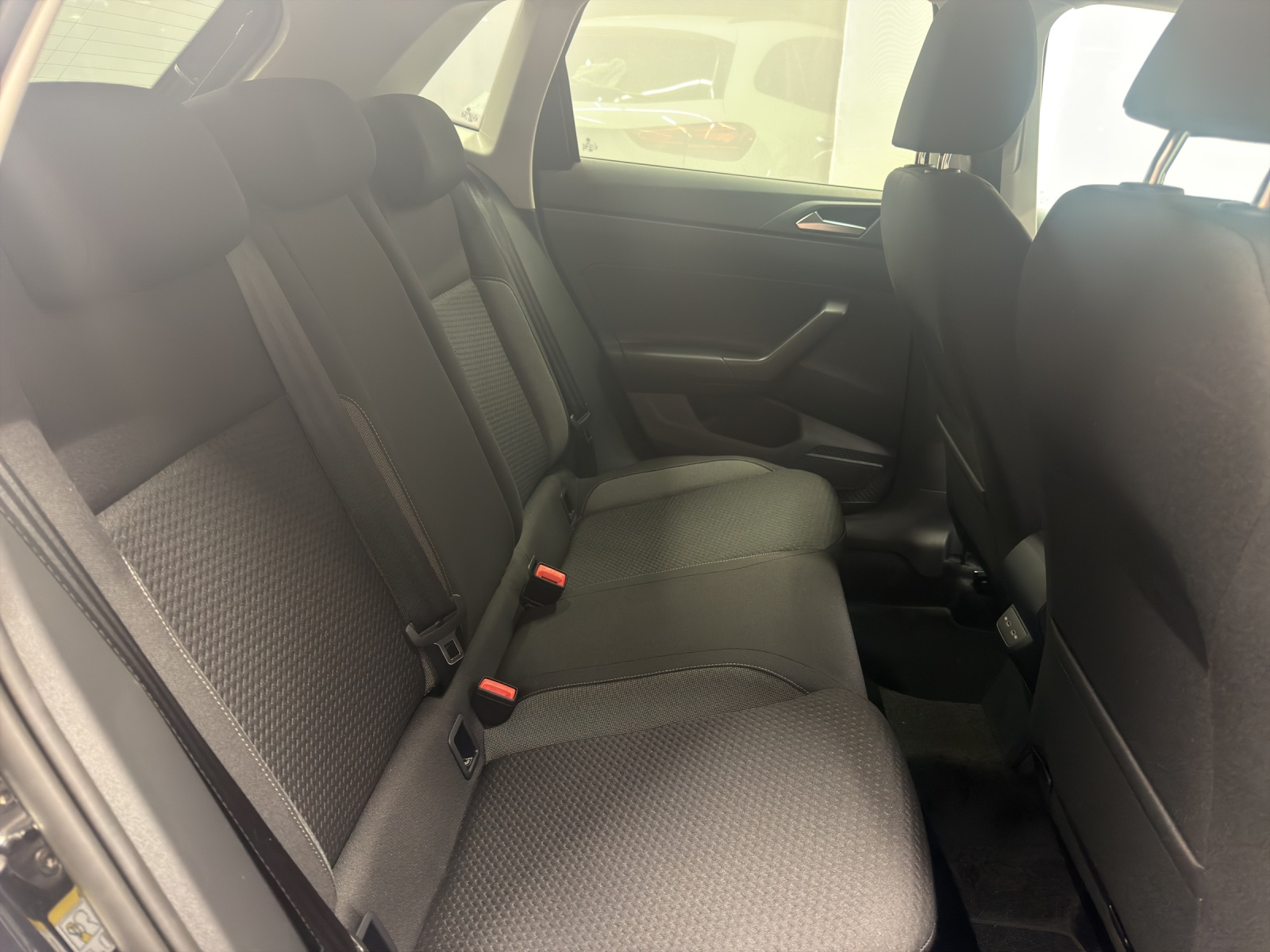 VW Polo 1.0 TSI Life DSG-image-9