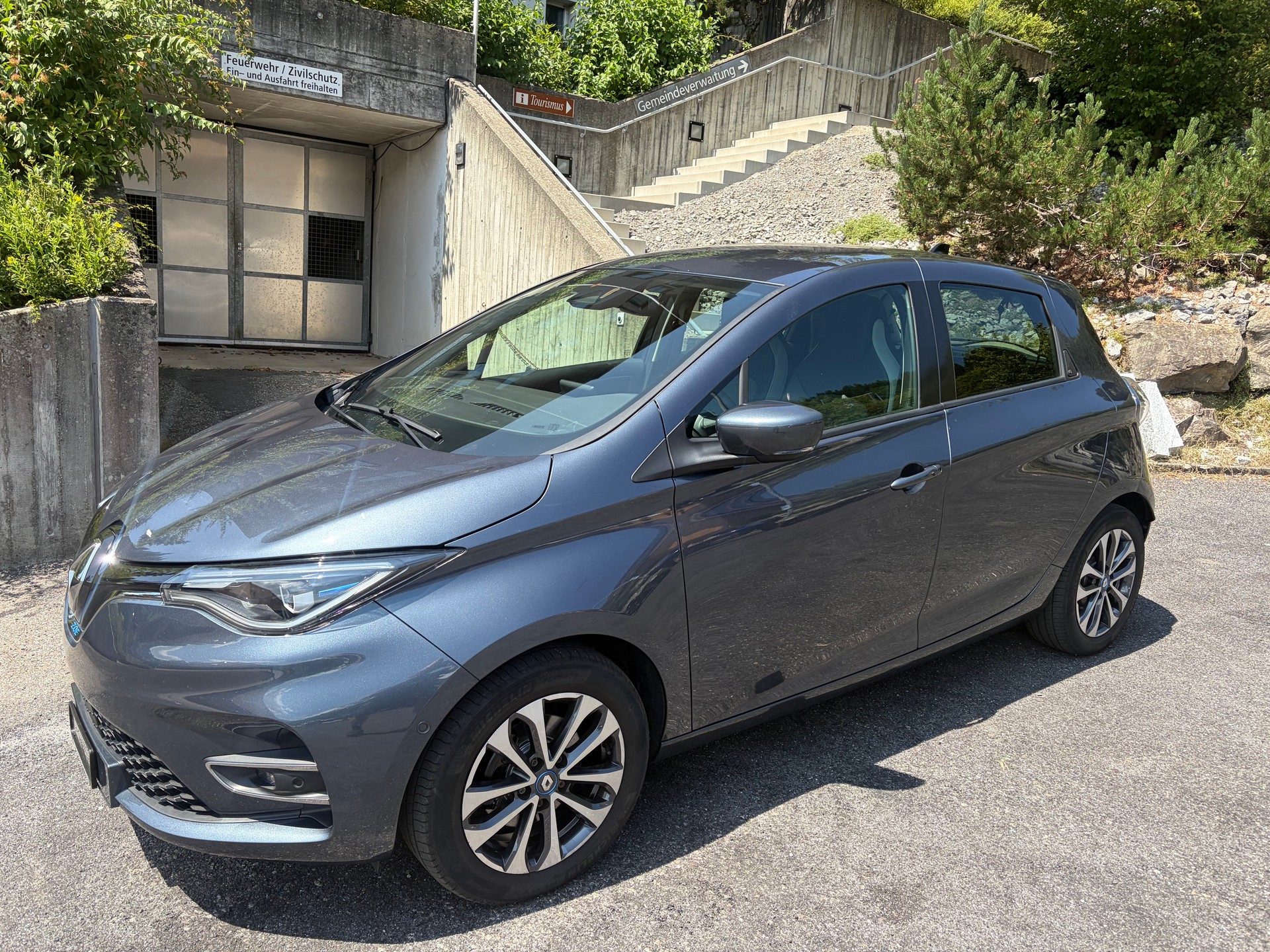 RENAULT Zoe Intens R135 (incl. Batterie)-image-0