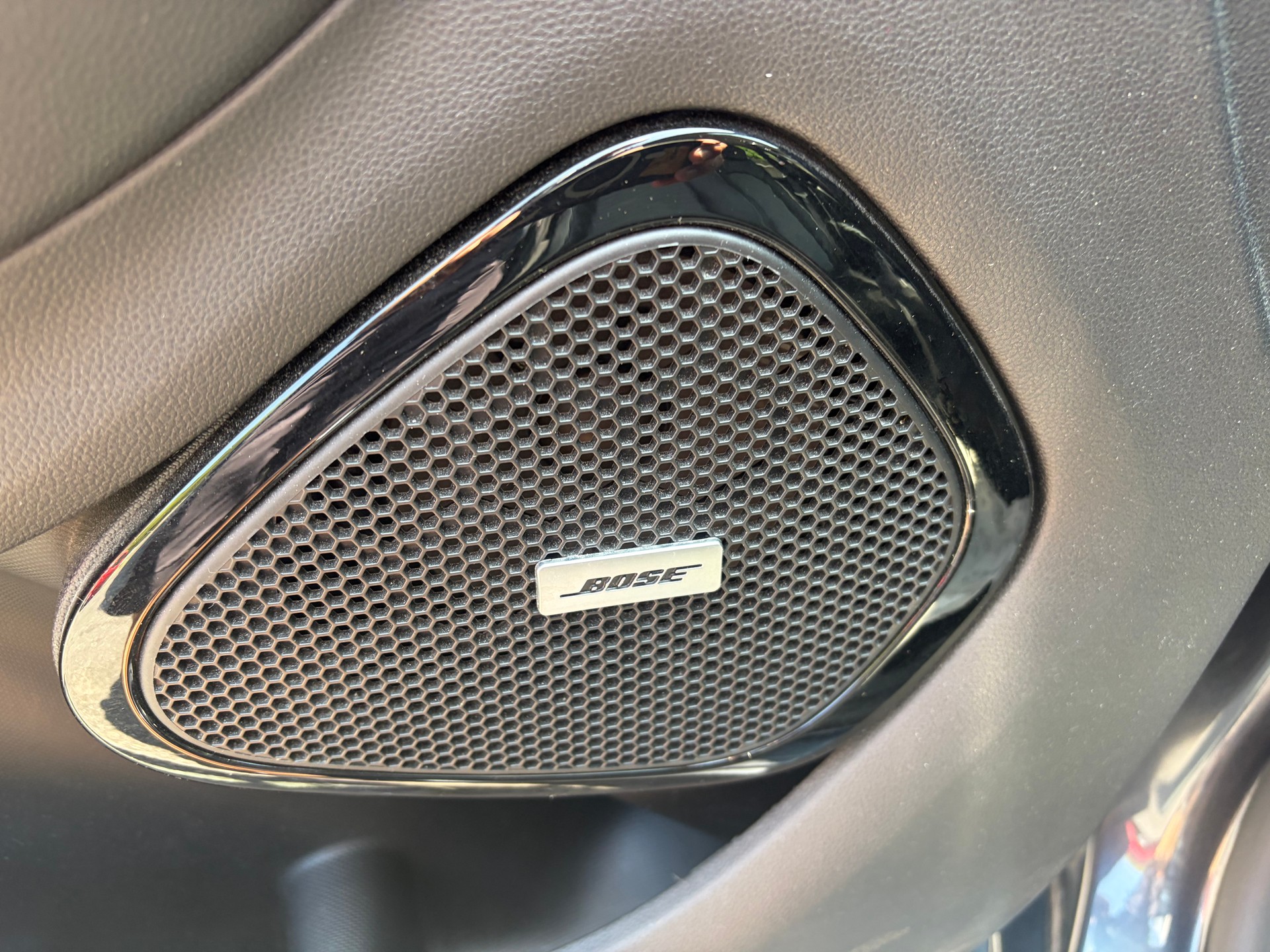 RENAULT Zoe Intens R135 (incl. Batterie)-image-10