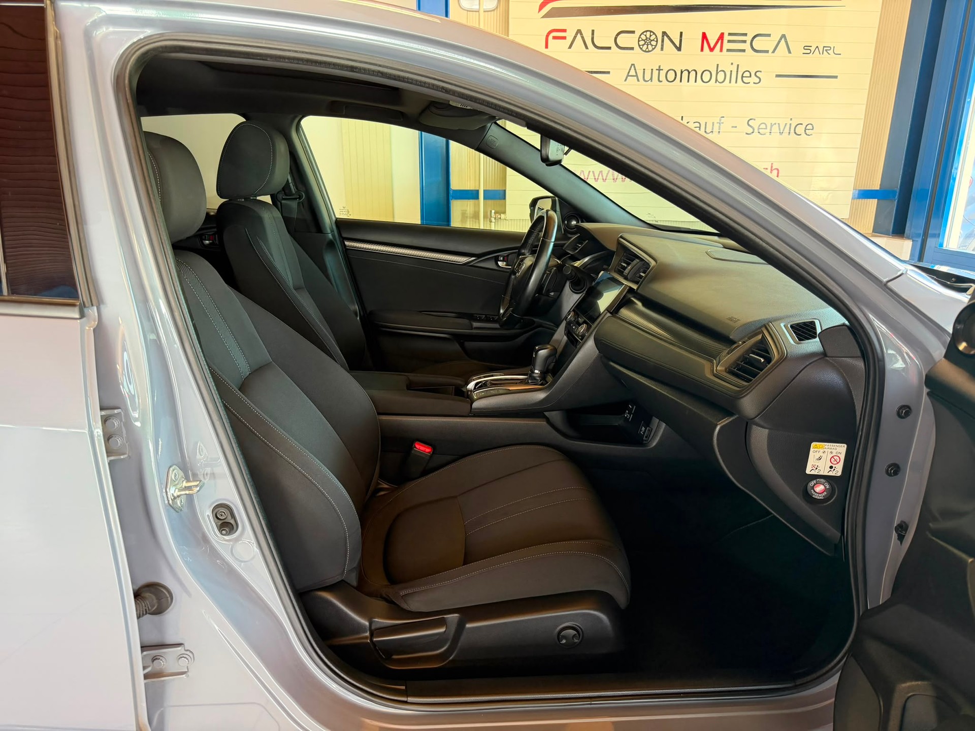HONDA Civic 1.5 VTEC Sport Plus CVT-image-15