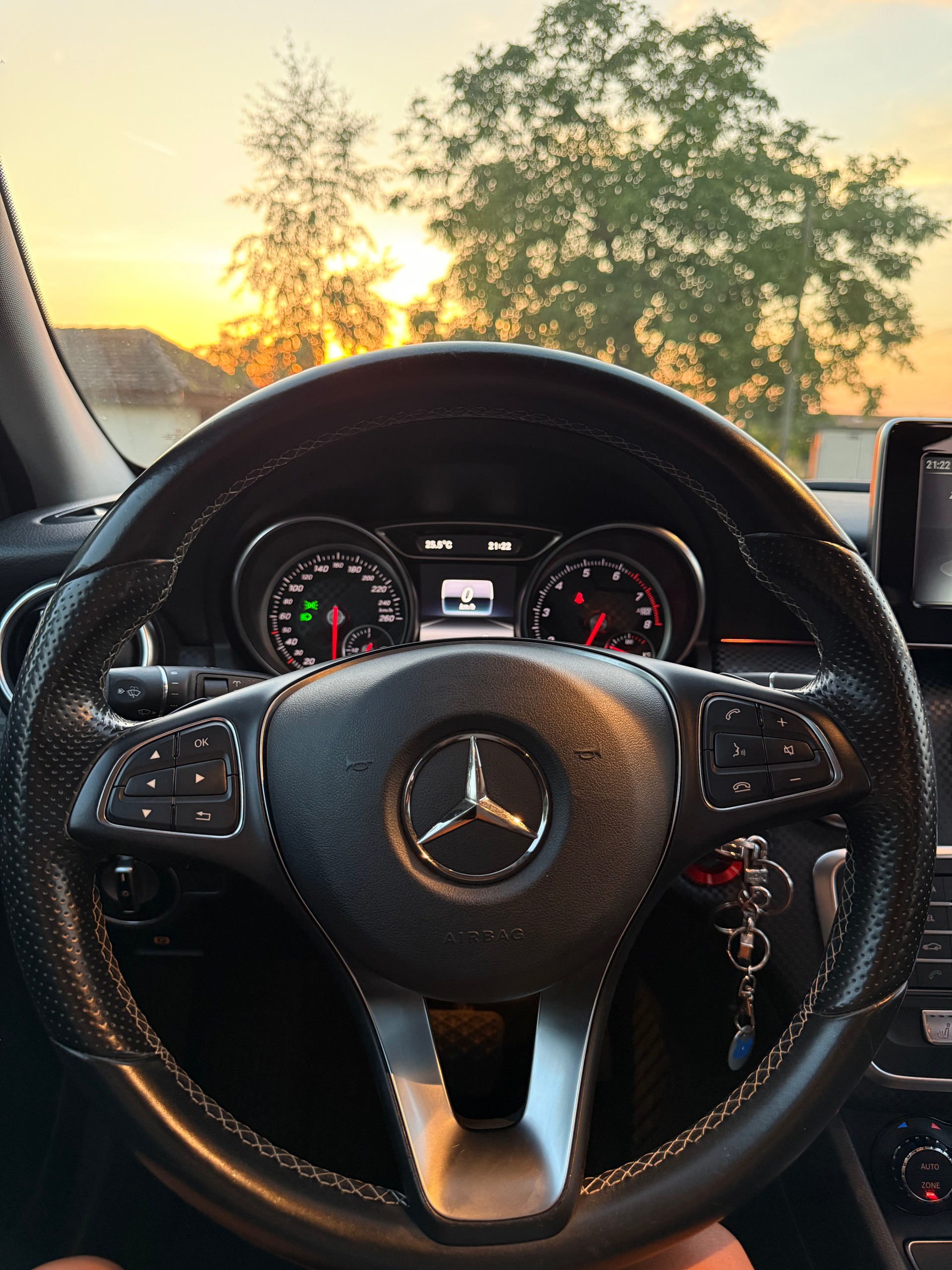 MERCEDES-BENZ A 200 Night Star-image-5