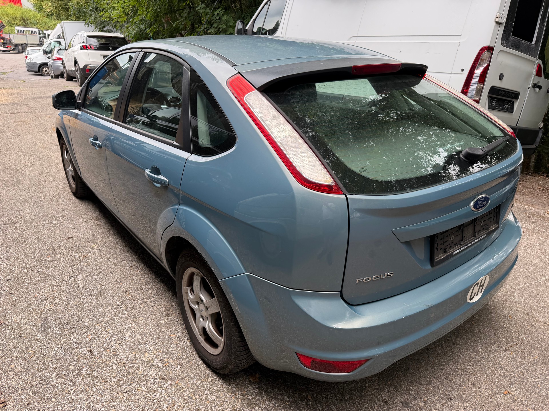 FORD Focus 1.8i Flexifuel Ambiente-image-4