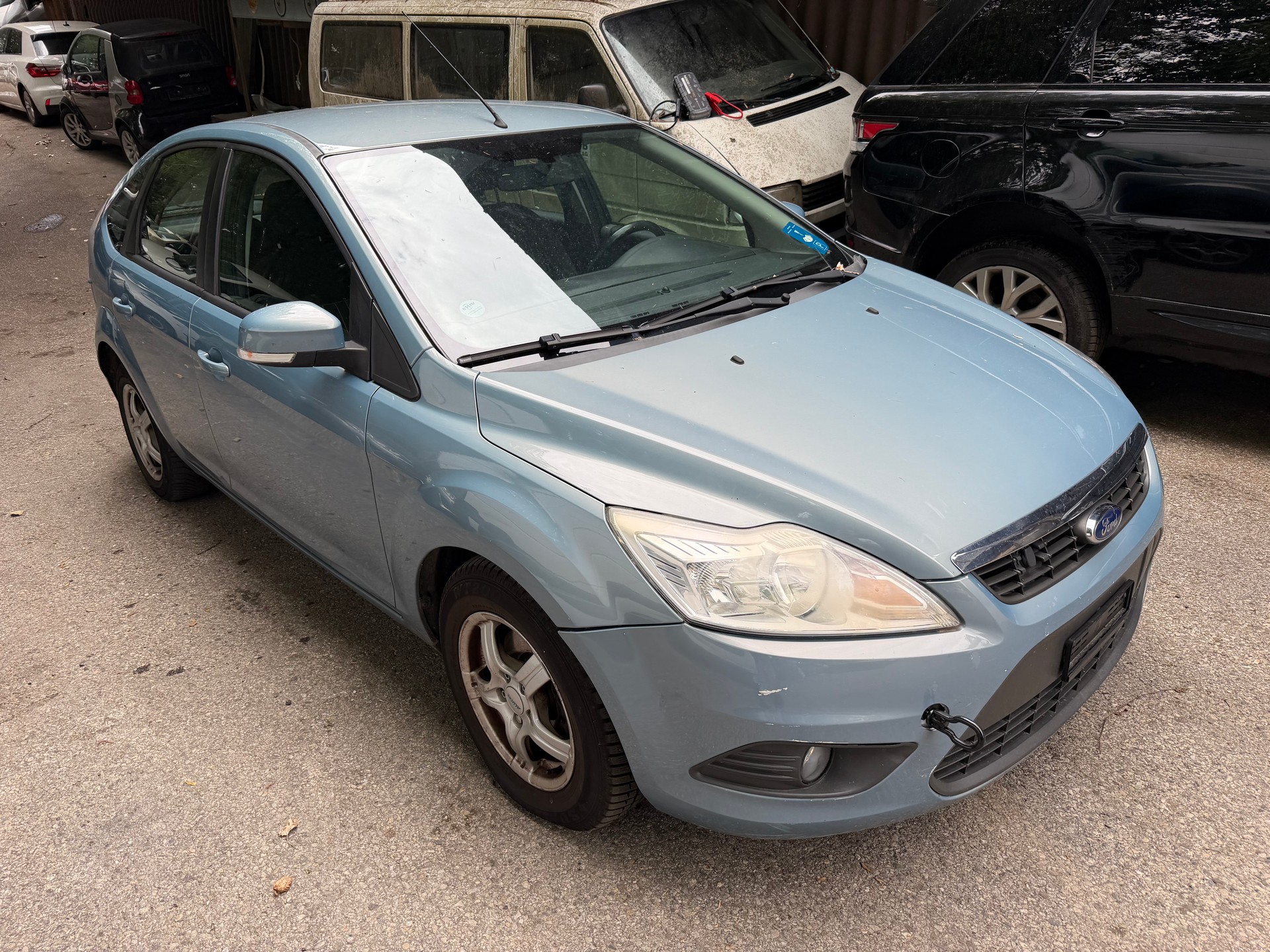 FORD Focus 1.8i Flexifuel Ambiente-image-2