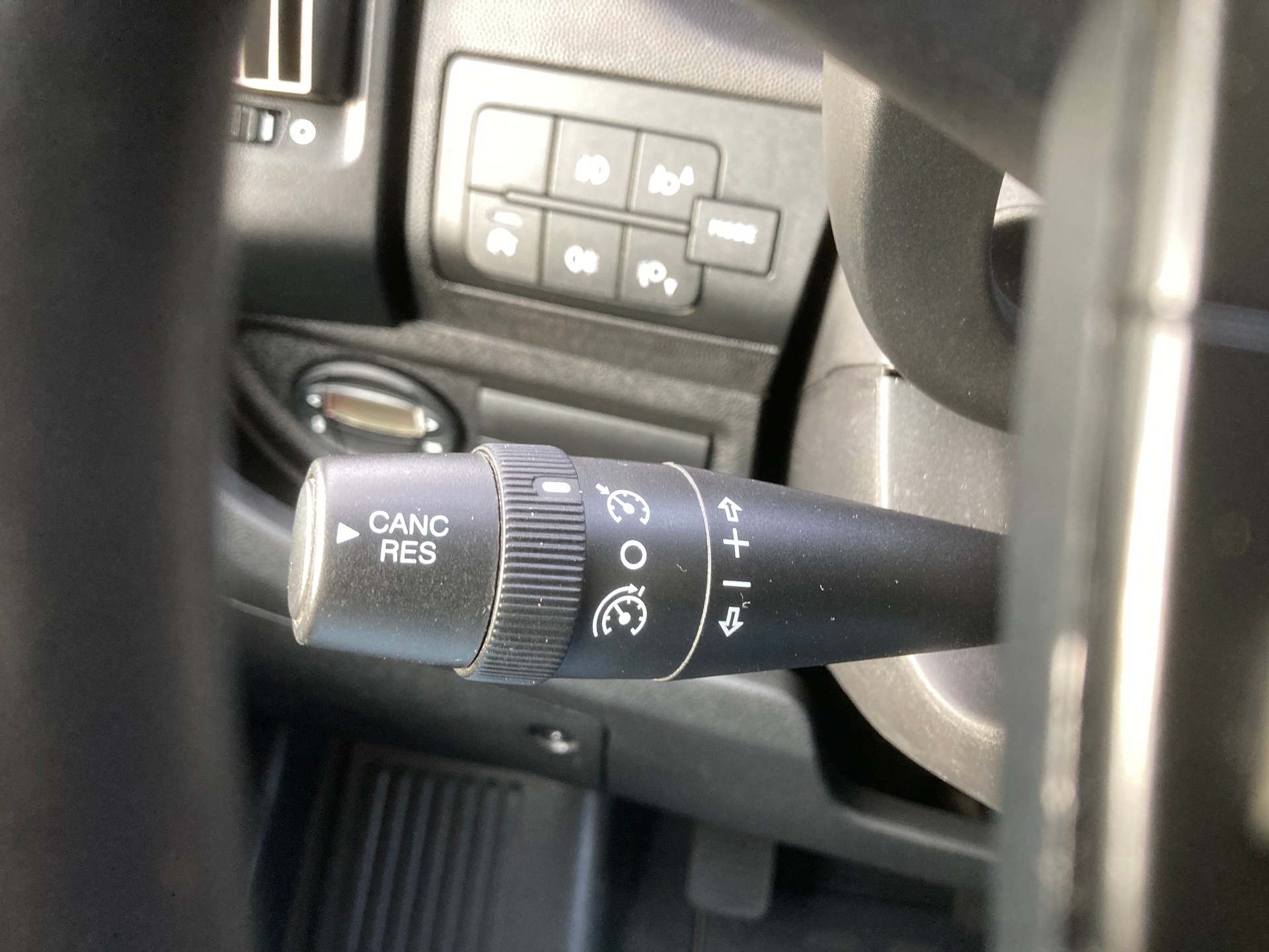 PEUGEOT Boxer 2.2 HDI 335 Pro L3 Brücke mit Anhängerkupplung-image-13