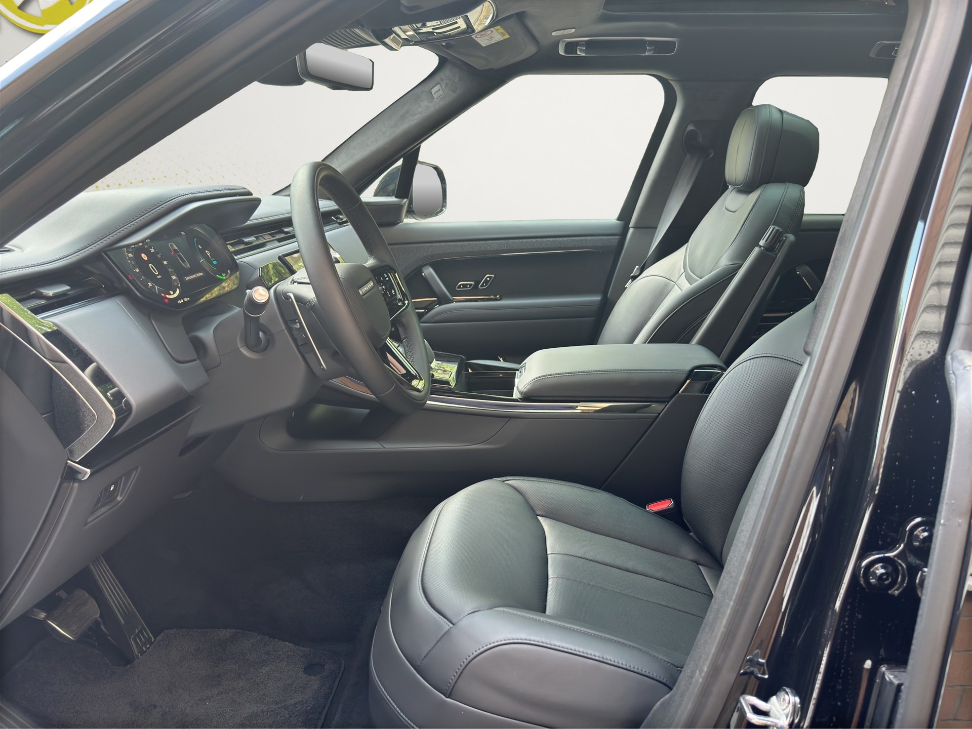 LAND ROVER RR Sport P550e Autobigraphy Black Pack 4x4 AHK-image-11