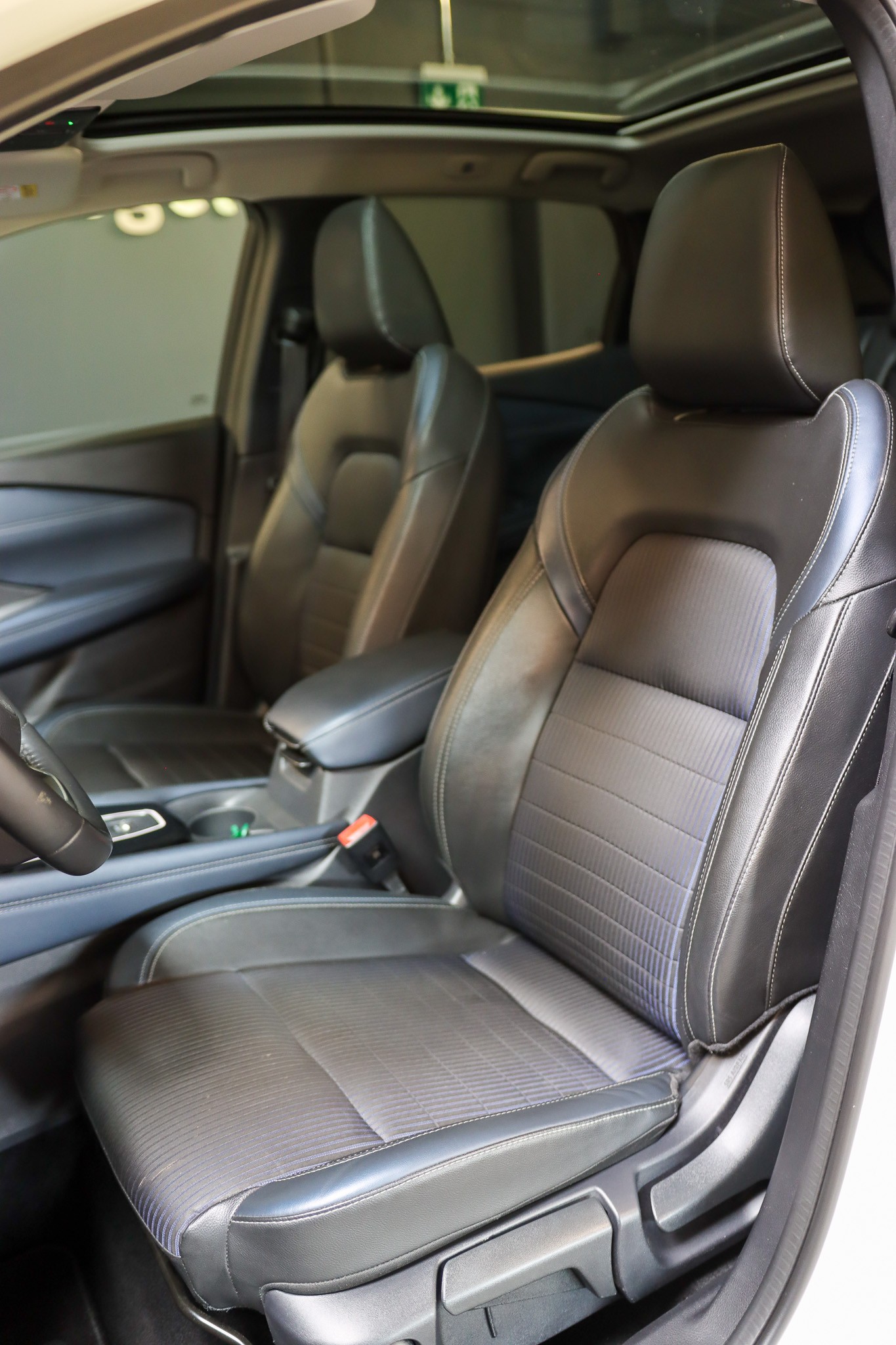 NISSAN Qashqai 1.3 DIG-T MHEV Premiere Edition Xtronic-image-12