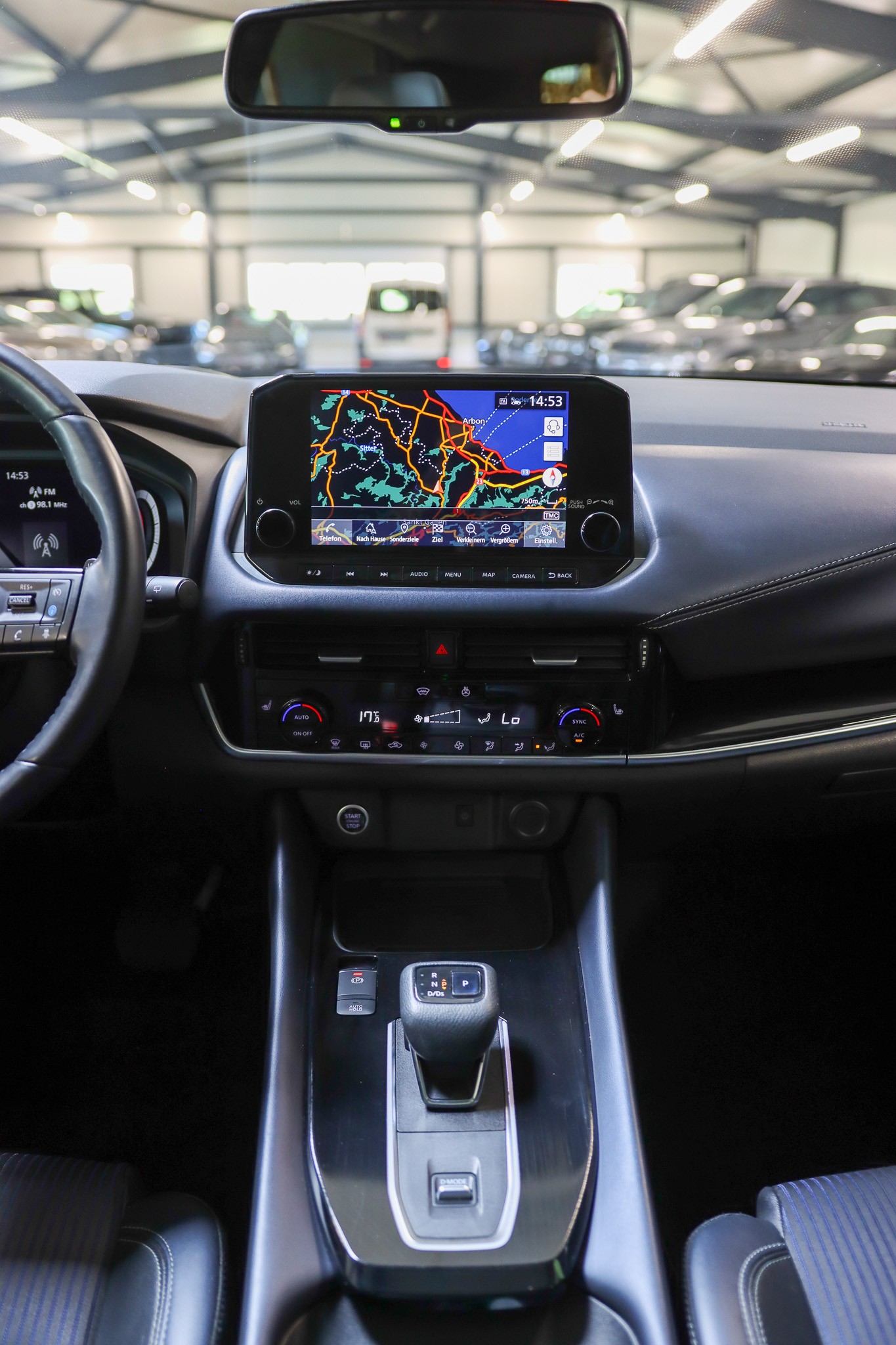 NISSAN Qashqai 1.3 DIG-T MHEV Premiere Edition Xtronic-image-11