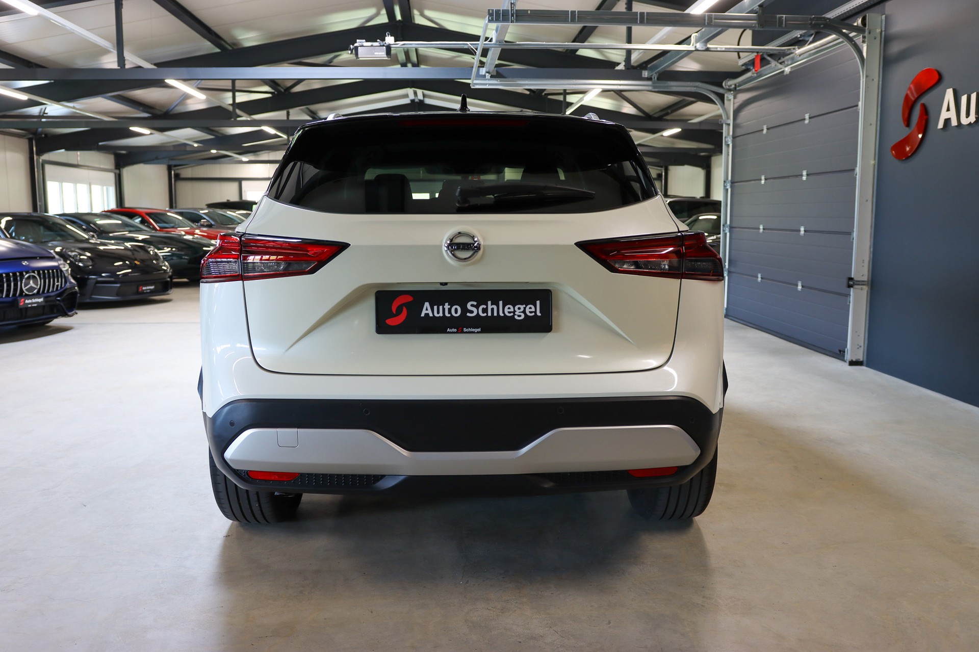 NISSAN Qashqai 1.3 DIG-T MHEV Premiere Edition Xtronic-image-4