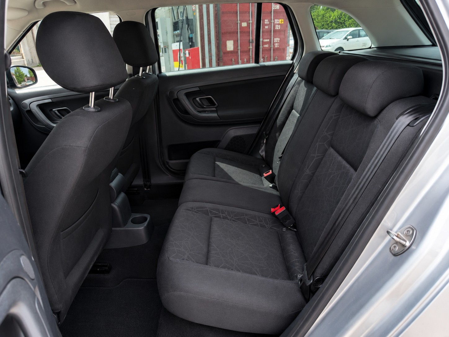 SKODA Fabia 1.2 TSI Family-image-10
