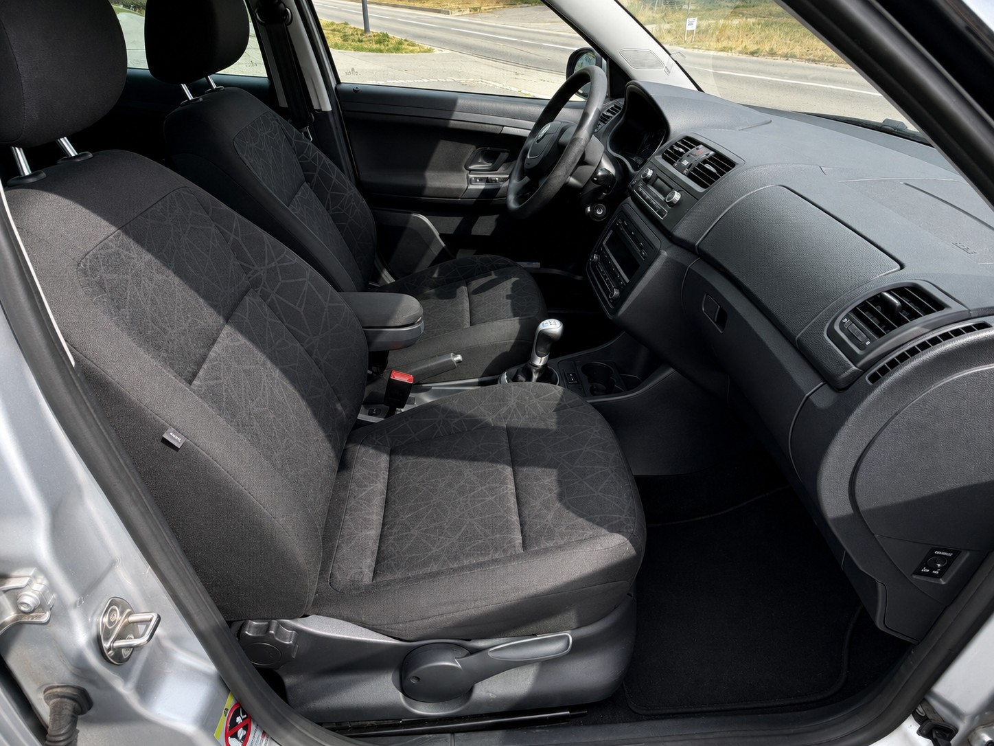 SKODA Fabia 1.2 TSI Family-image-12
