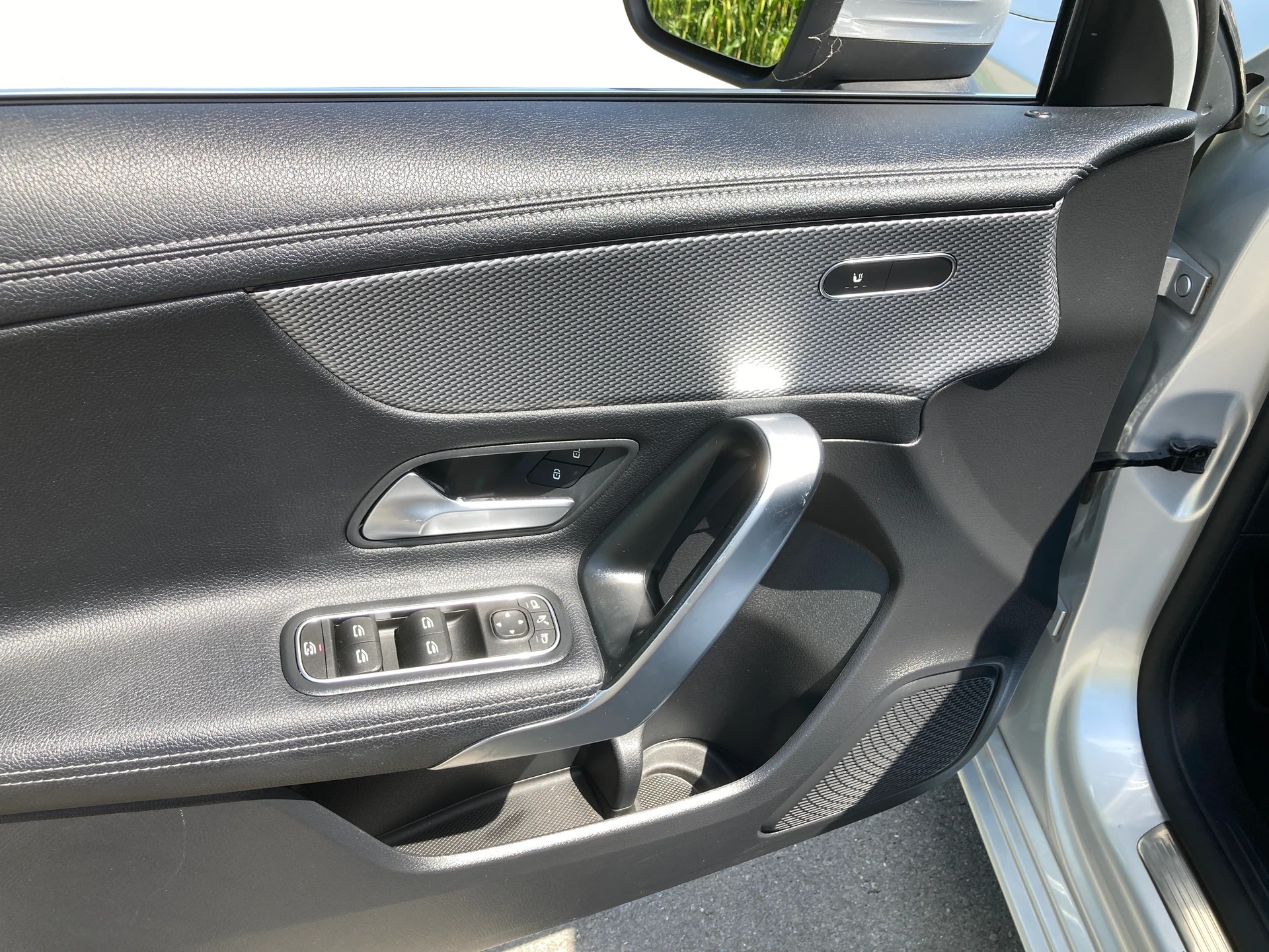 MERCEDES-BENZ A 220 Style 7G-DCT 4Matic-image-9