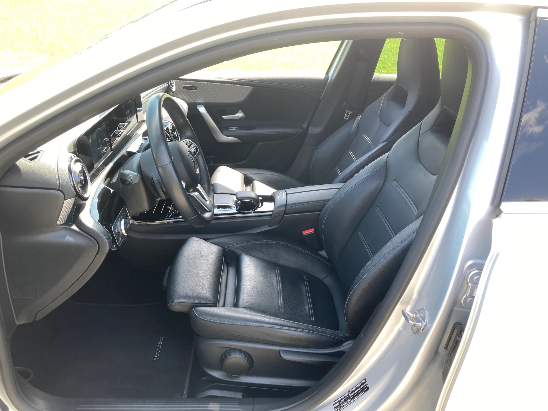 MERCEDES-BENZ A 220 Style 7G-DCT 4Matic-image-8