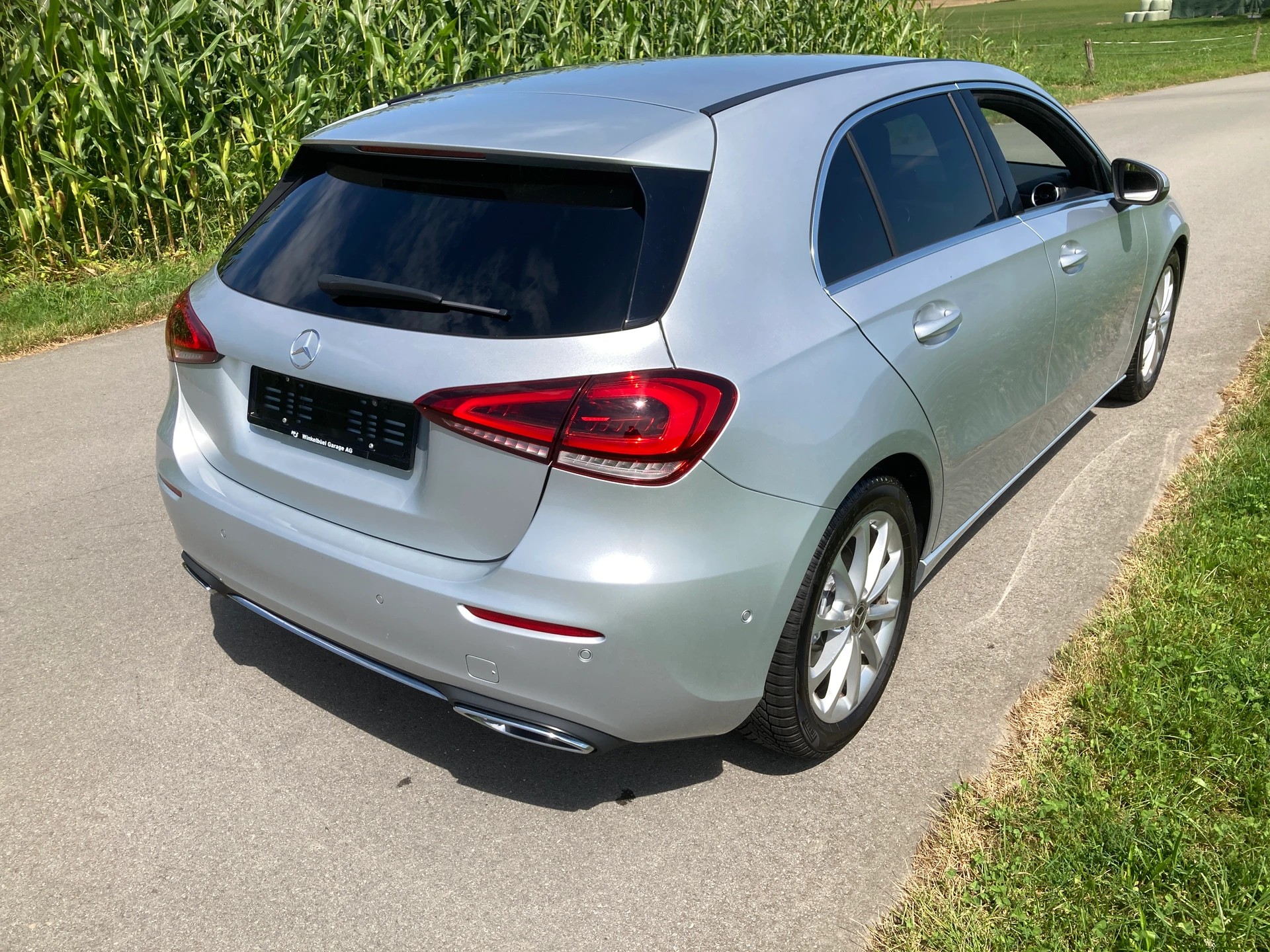 MERCEDES-BENZ A 220 Style 7G-DCT 4Matic-image-2