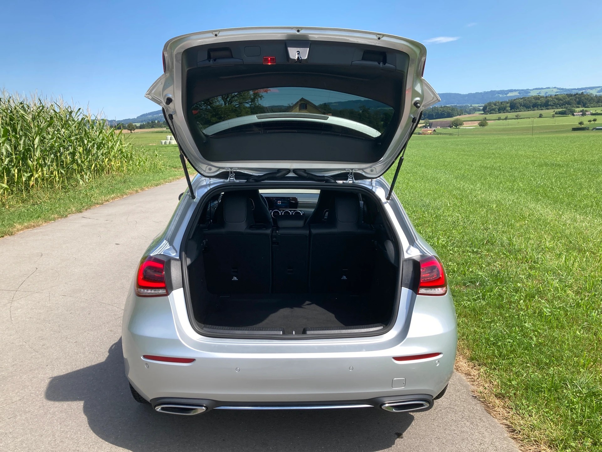 MERCEDES-BENZ A 220 Style 7G-DCT 4Matic-image-5