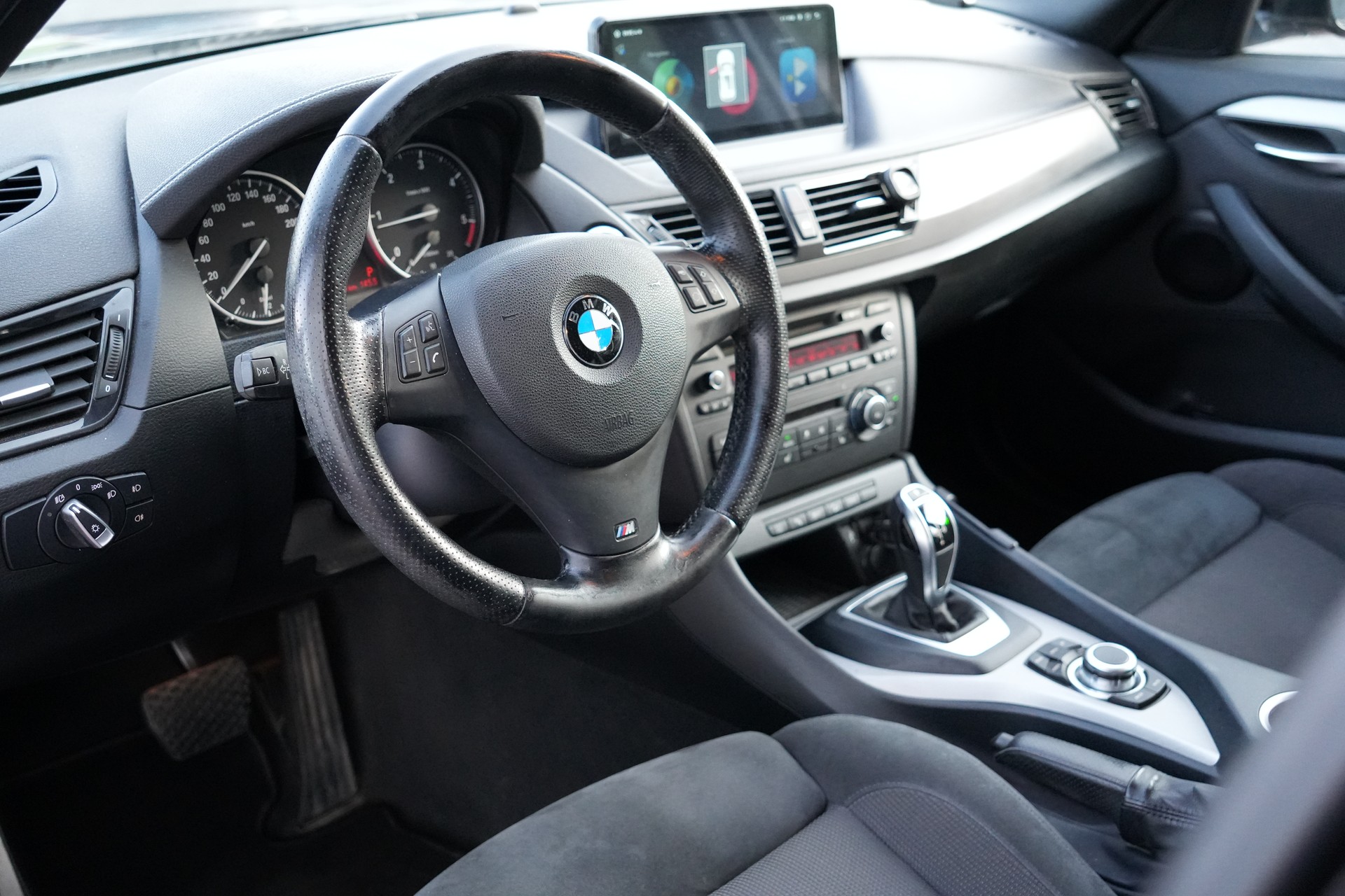 BMW X1 xDrive 20d Steptronic M Sport-image-9