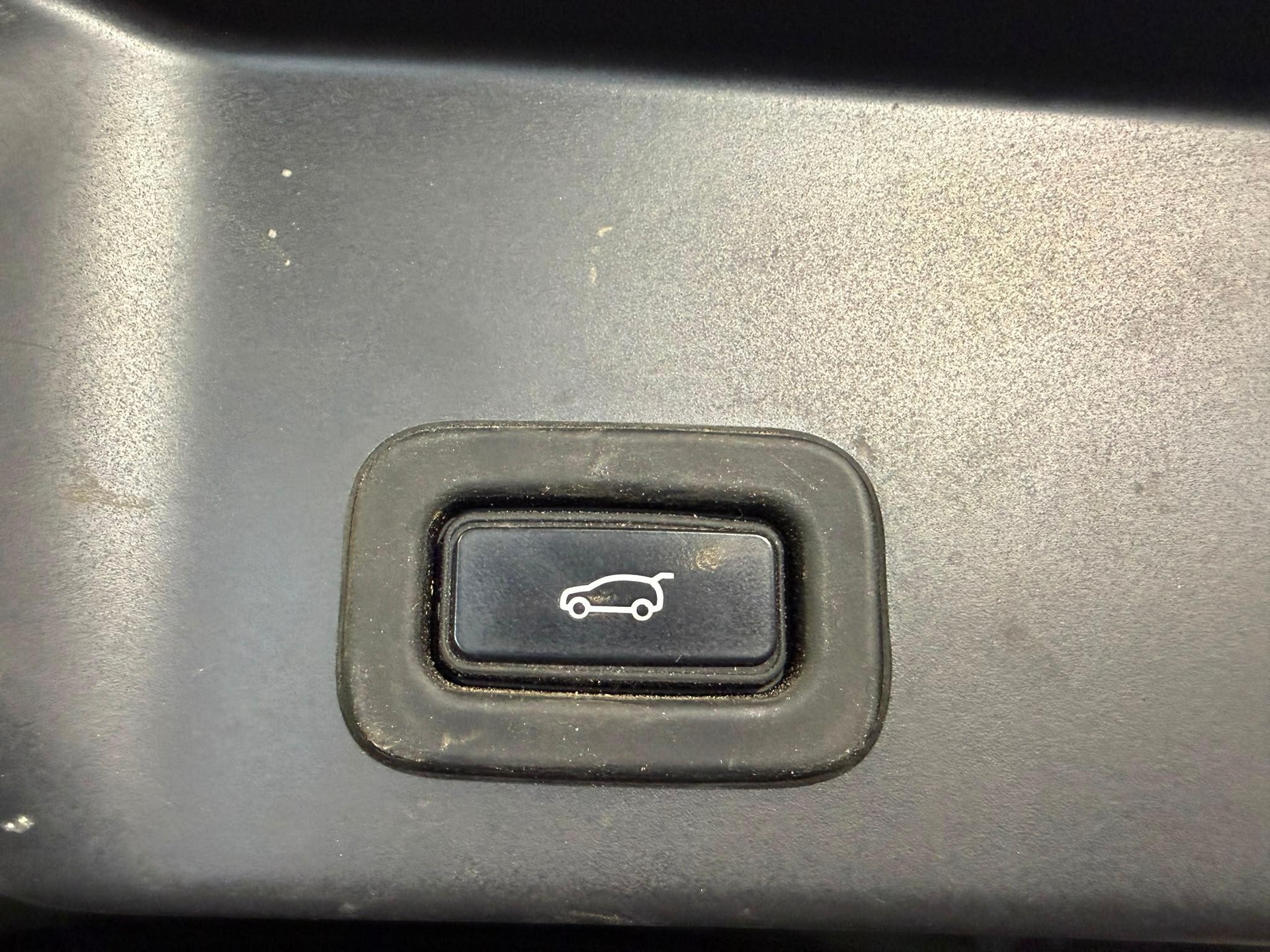 LAND ROVER Range Rover Evoque 2.0 T 250 R-Dynamic HSE-image-12