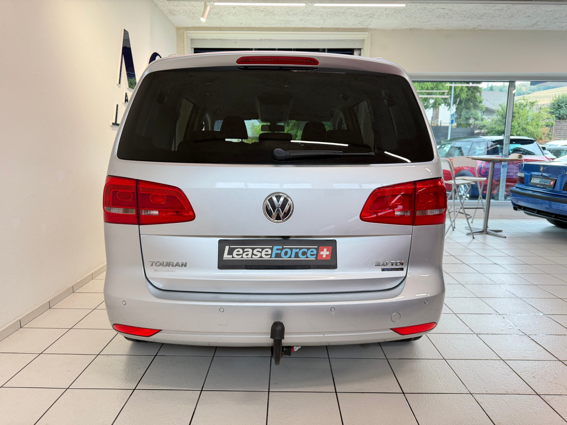 VW Touran 2.0 TDI BlueMotion Technology Highline-image-4