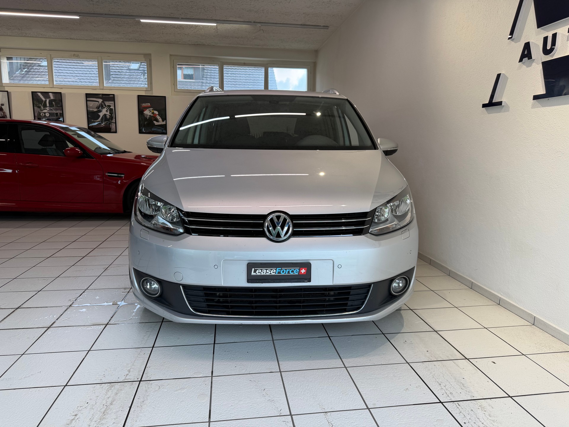 VW Touran 2.0 TDI BlueMotion Technology Highline-image-5