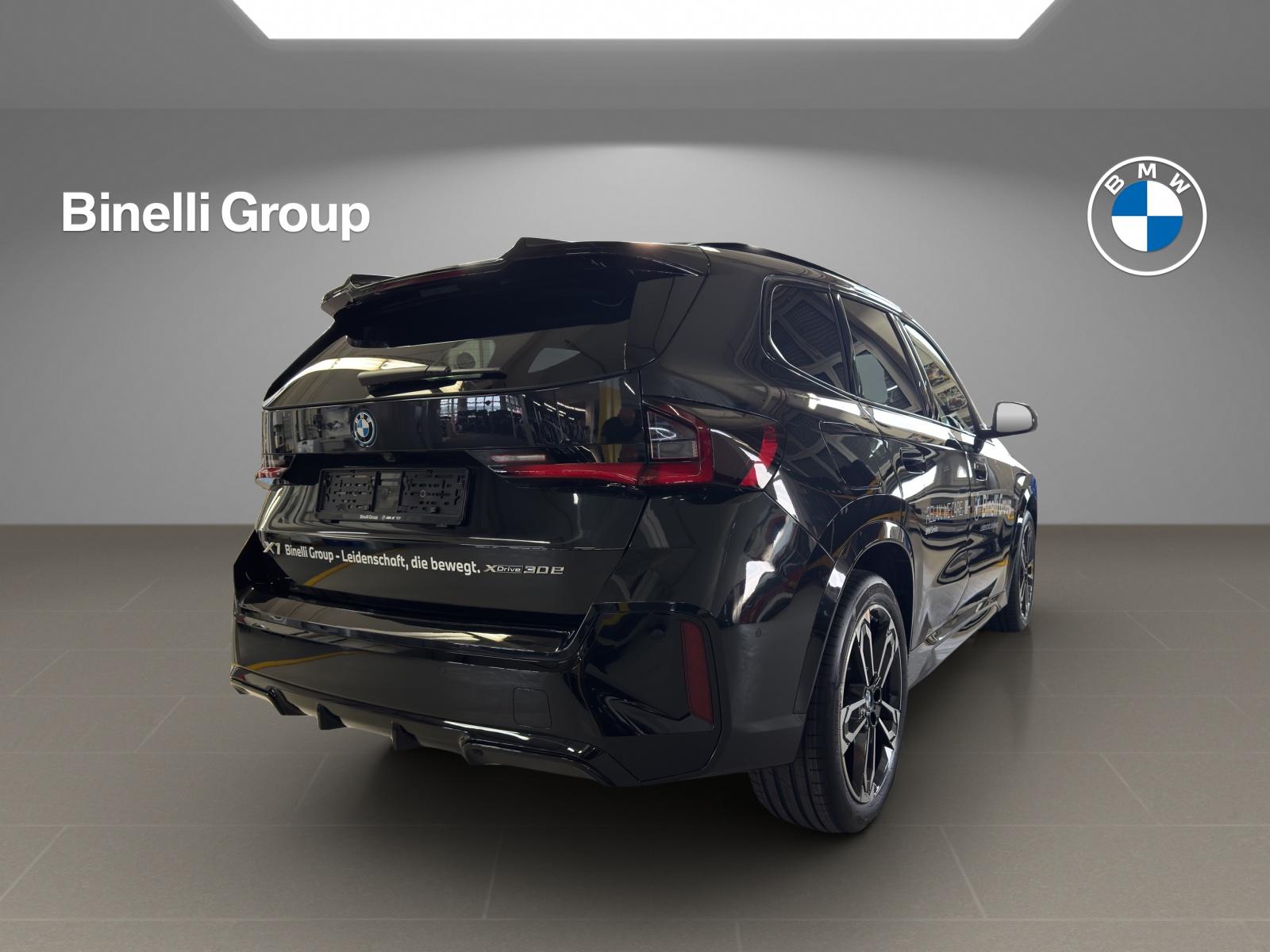 BMW X1 30e xDrive paddles-image-17