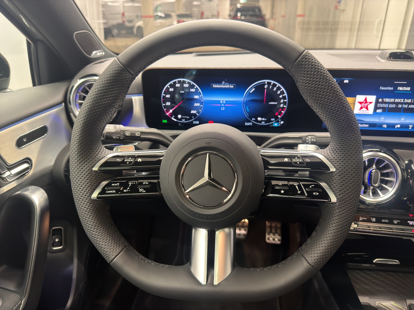 MERCEDES-BENZ A 250 e AMG Line EQ Star-image-13