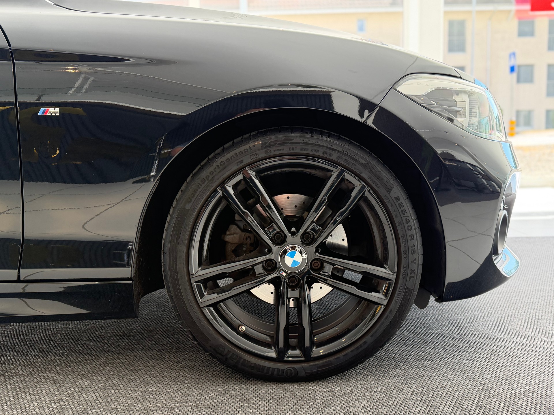 BMW 120i Edition M Sport Steptronic **Frisch ab MFK**-image-4
