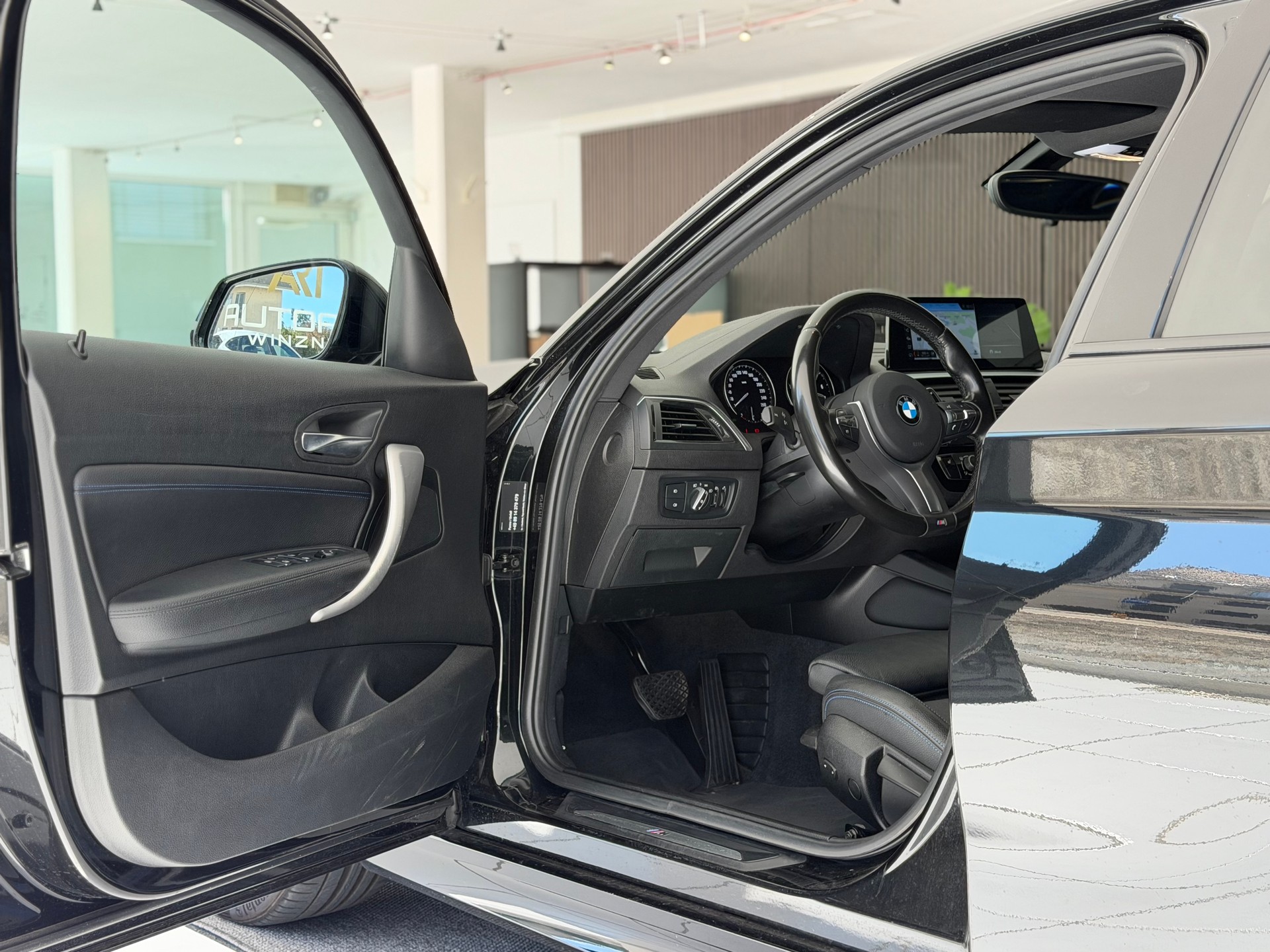 BMW 120i Edition M Sport Steptronic **Frisch ab MFK**-image-10