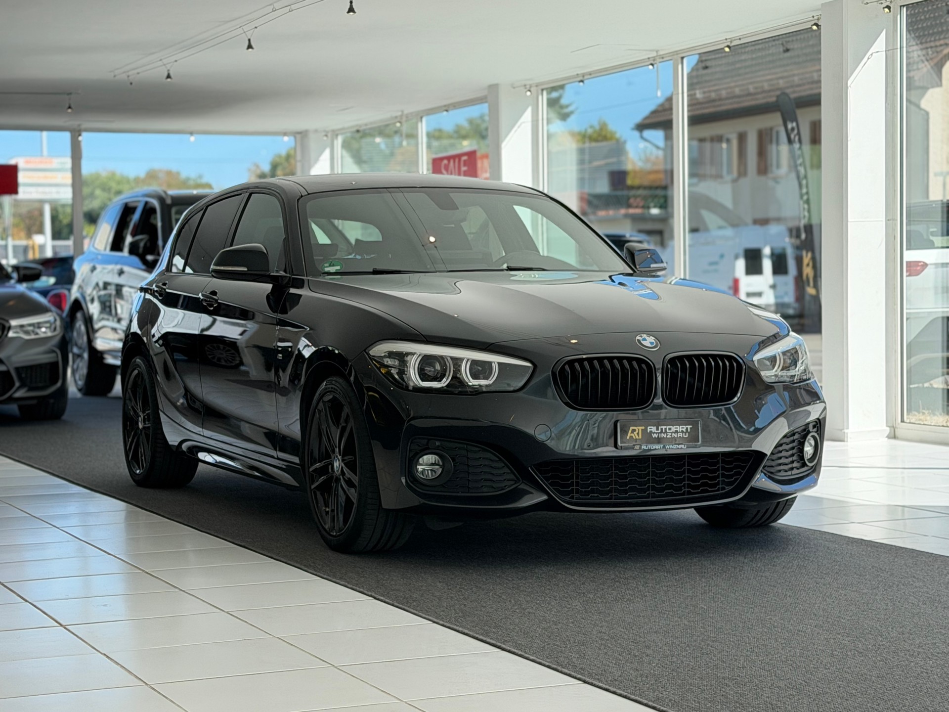 BMW 120i Edition M Sport Steptronic **Frisch ab MFK**-showroom-element-2