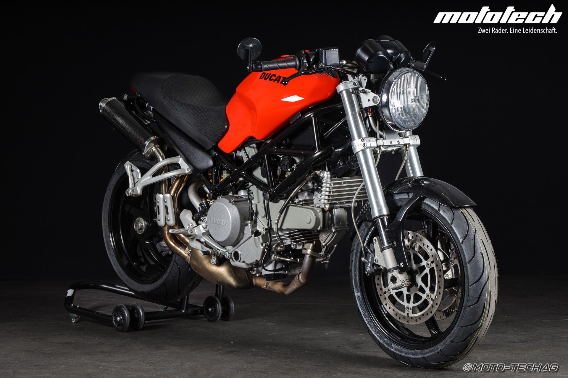 DUCATI Monster 800 S2R