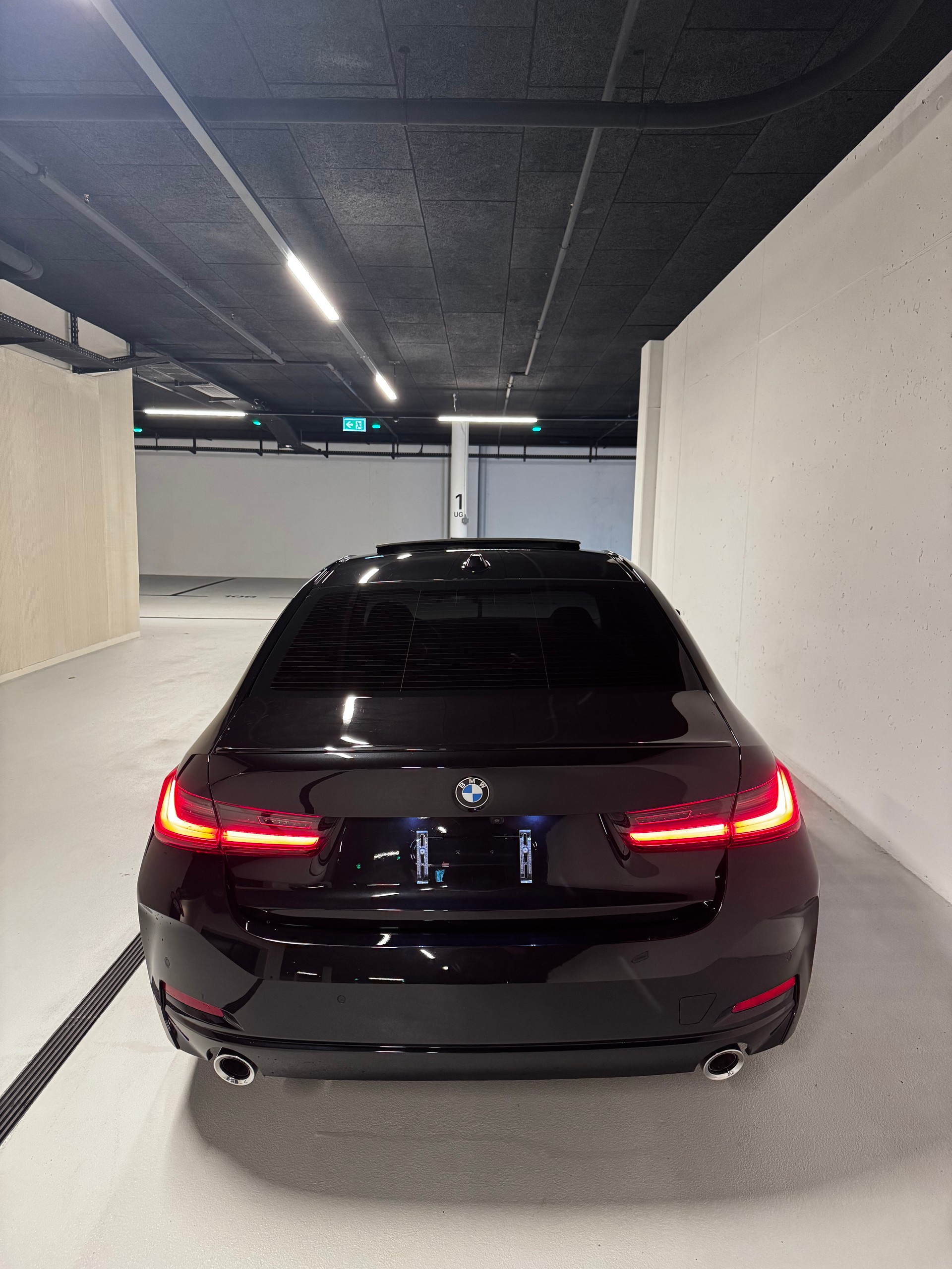 BMW 320d xDrive-image-3
