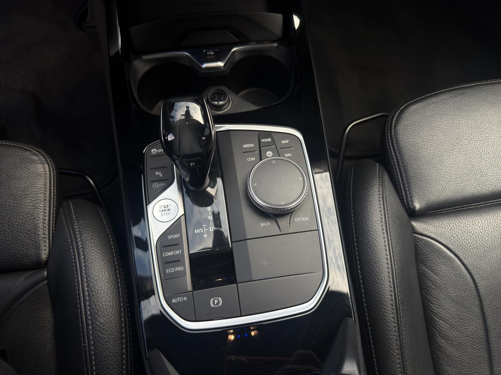 BMW 120d xDrive SAG-image-12