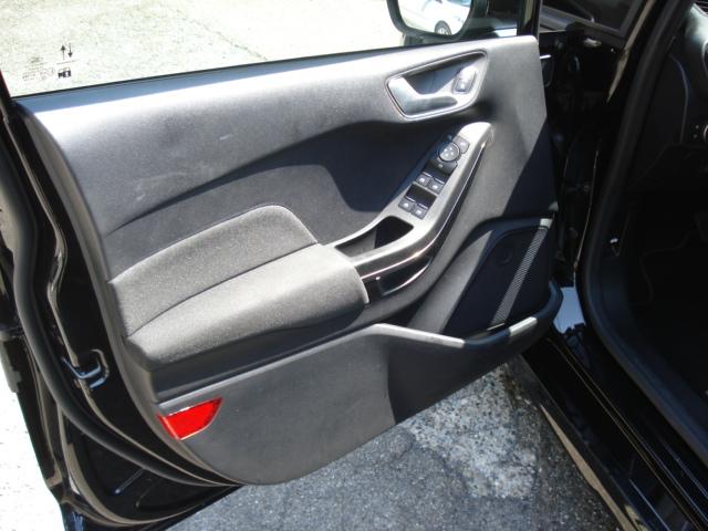 FORD Fiesta 1.0 EcoB Hybrid ST-Line X-image-3