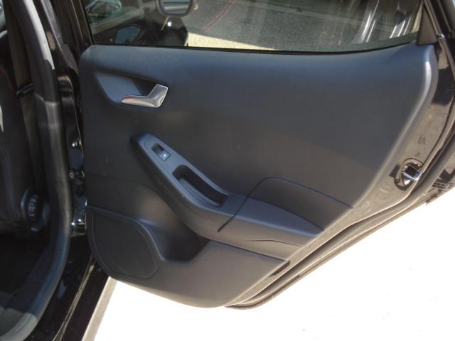 FORD Fiesta 1.0 EcoB Hybrid ST-Line X-image-10