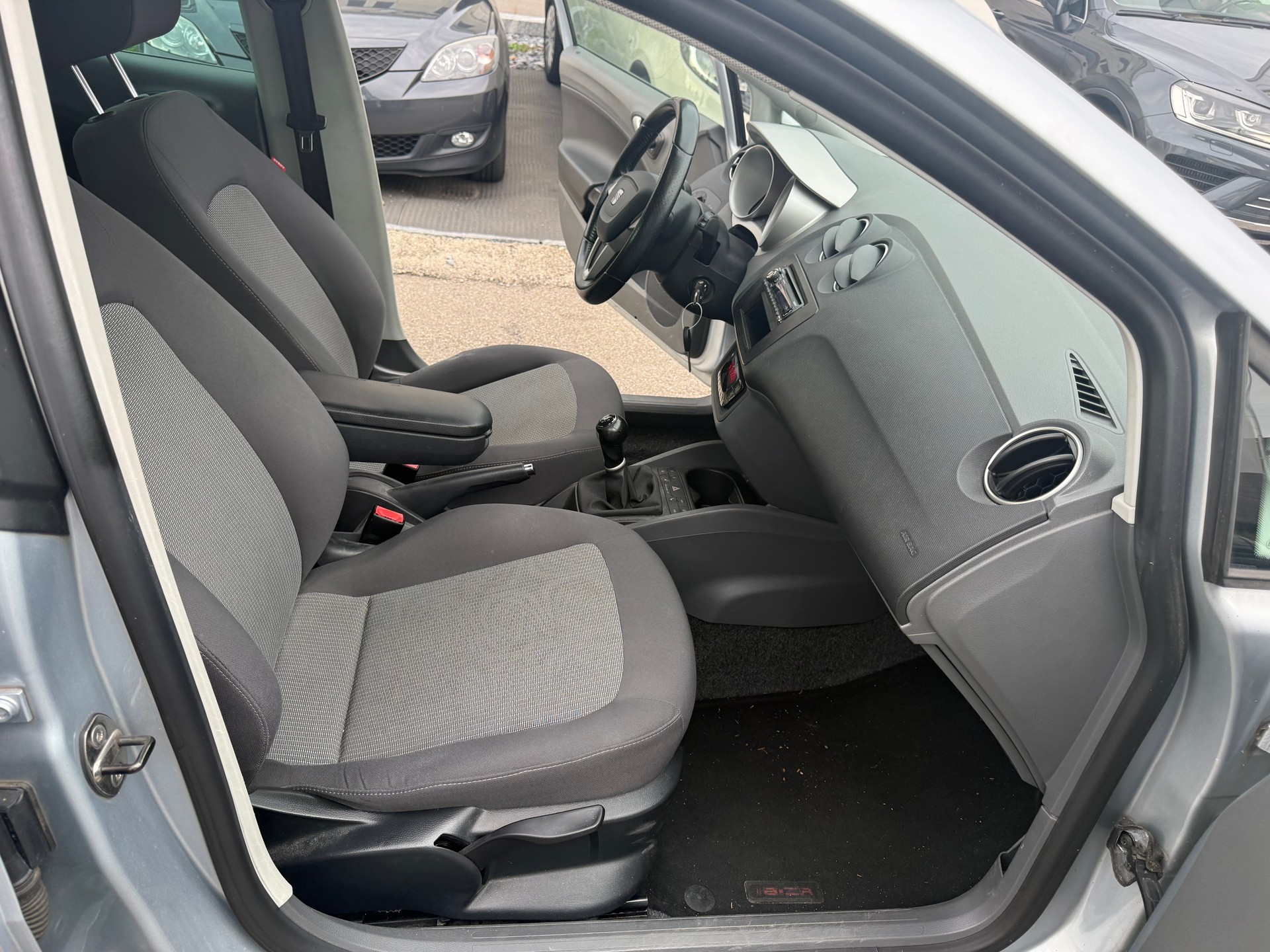 SEAT Ibiza ST 1.6 TDI Style-image-9