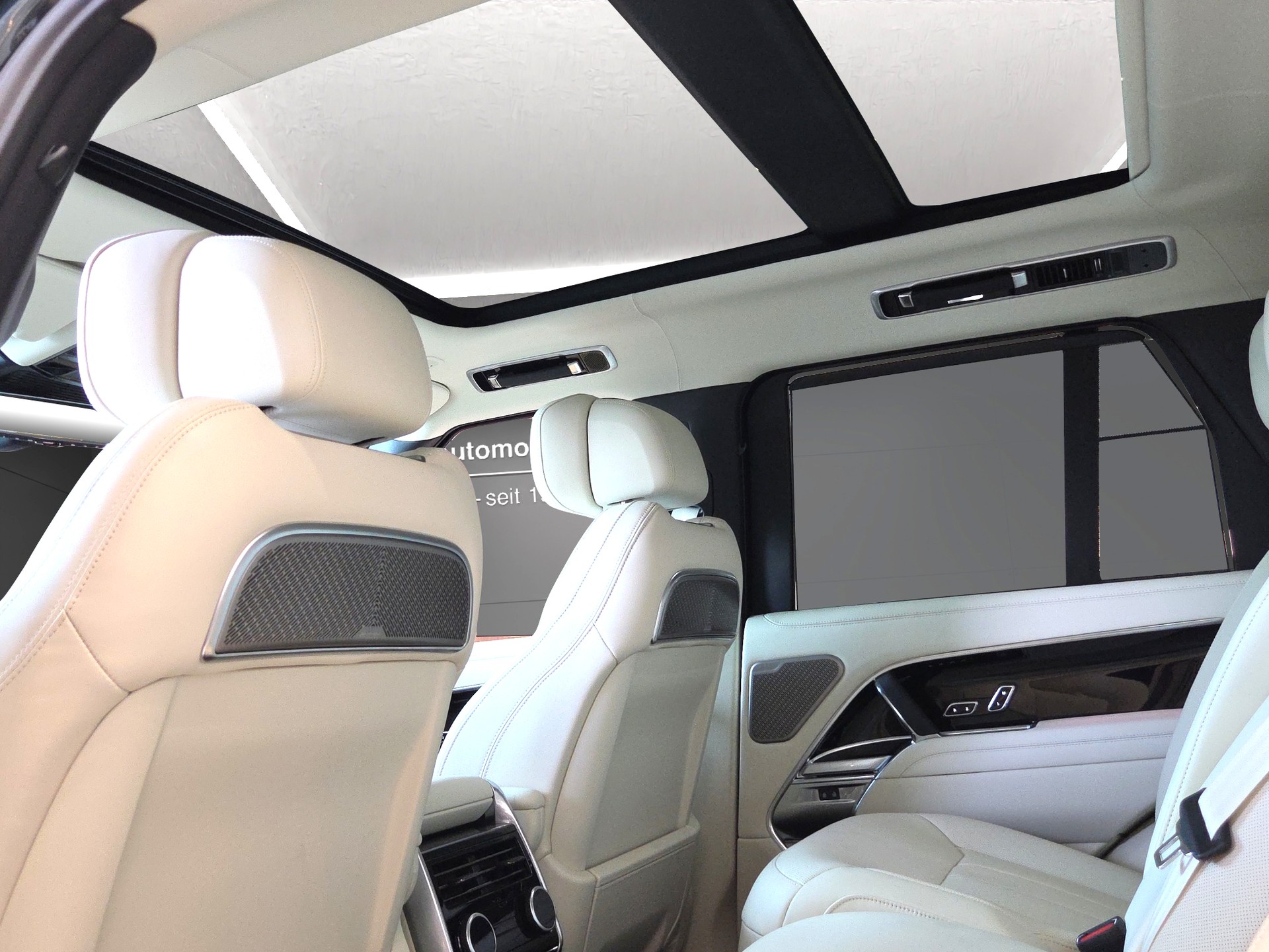 LAND ROVER Range Rover P460e Si6 PHEV Autobiography Automatic-image-5