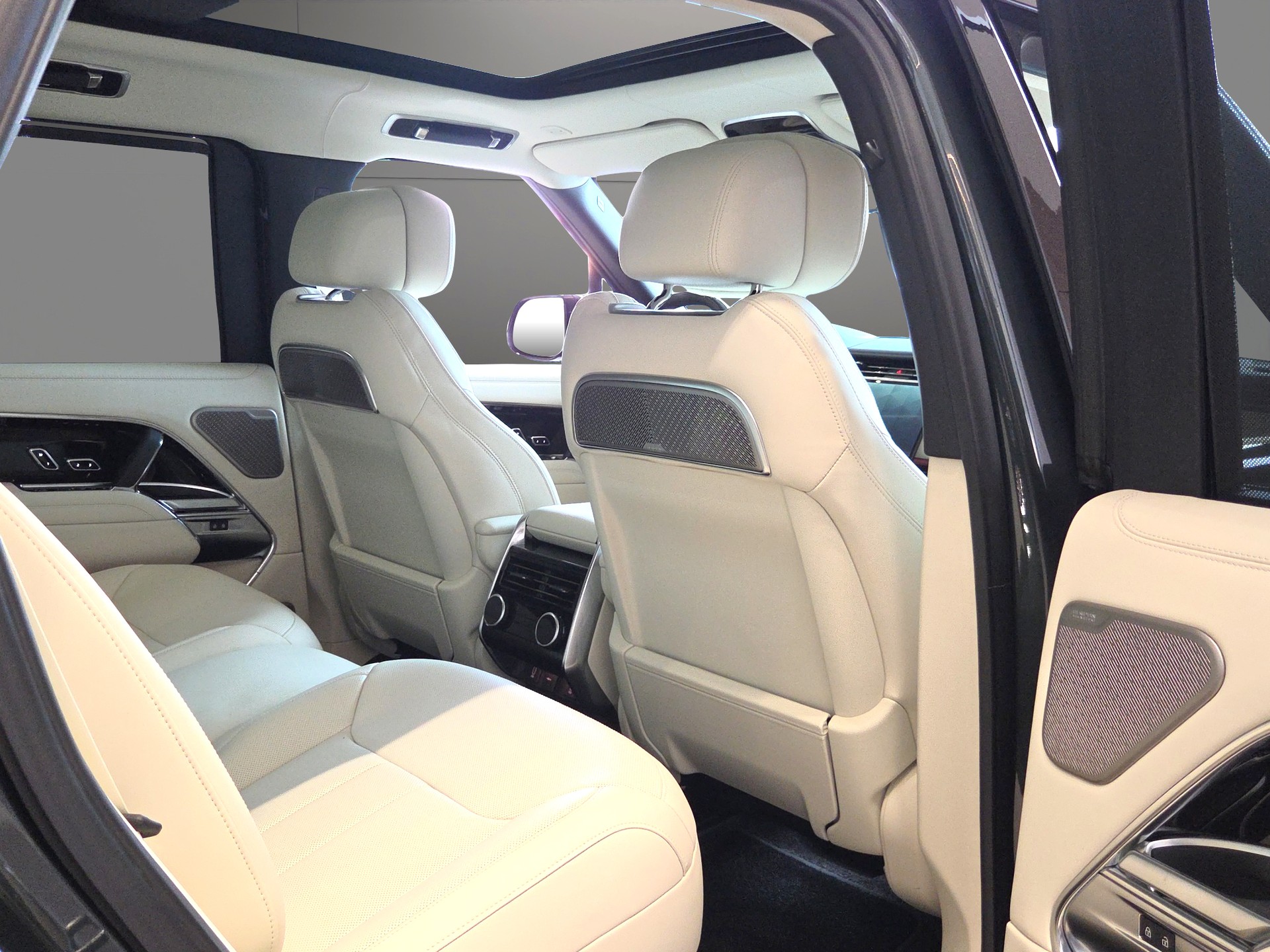 LAND ROVER Range Rover P460e Si6 PHEV Autobiography Automatic-image-6