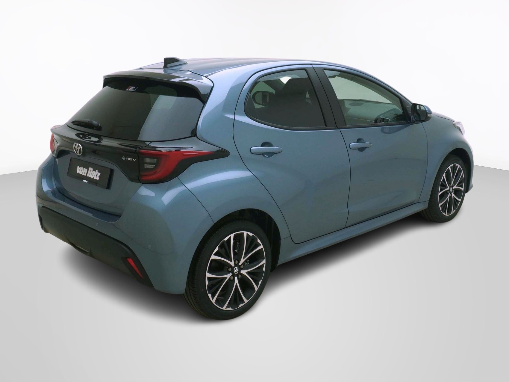 TOYOTA Yaris 1.5 VVT-i HSD Trend-image-3