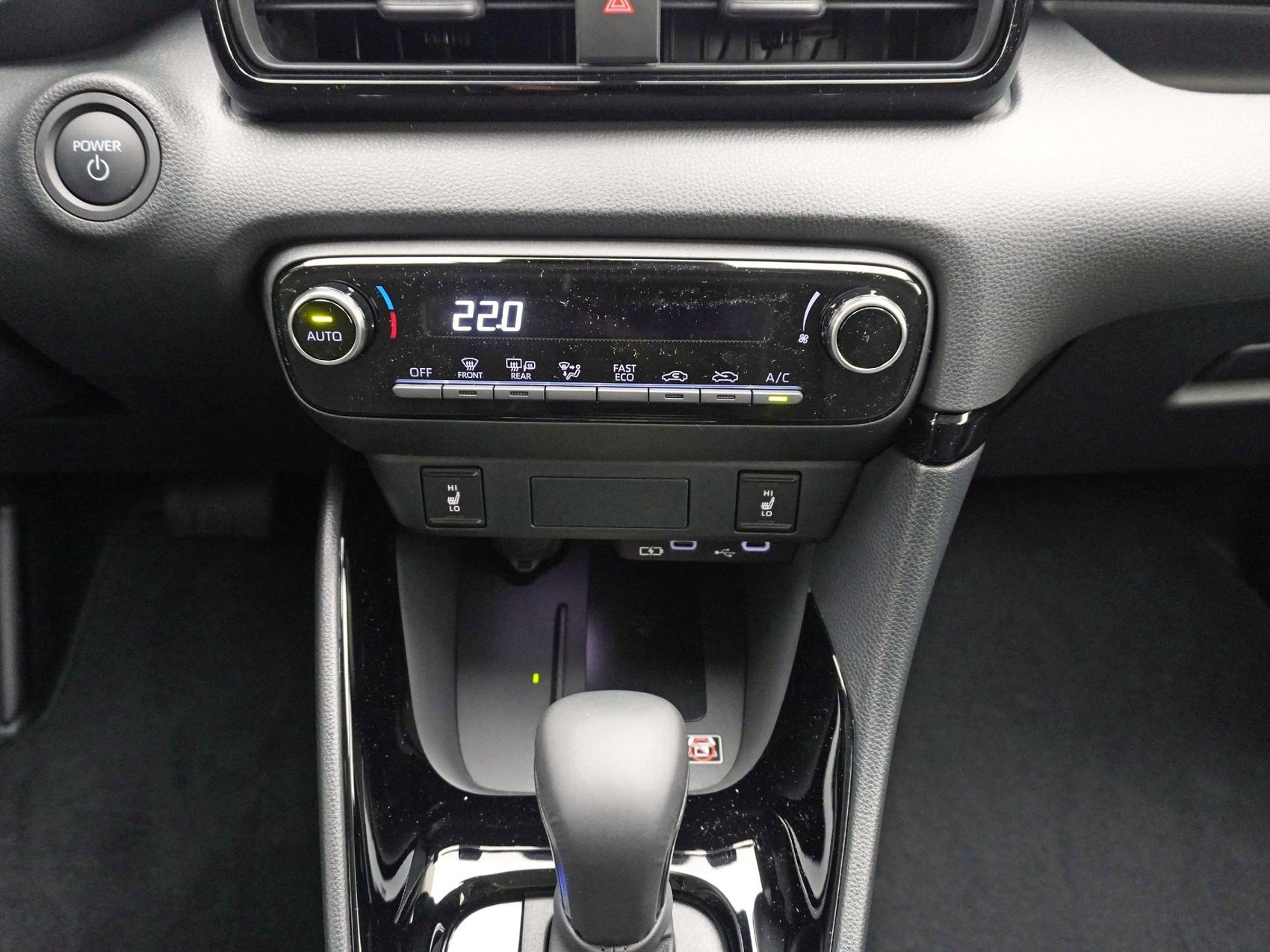 TOYOTA Yaris 1.5 VVT-i HSD Trend-image-13