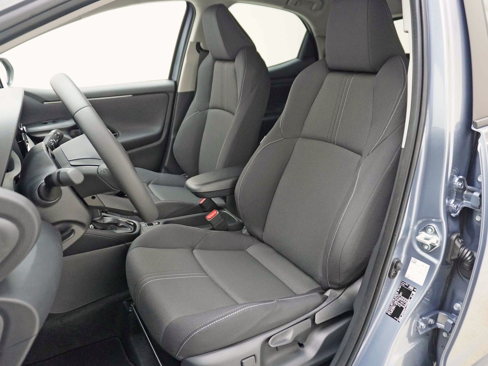 TOYOTA Yaris 1.5 VVT-i HSD Trend-image-6