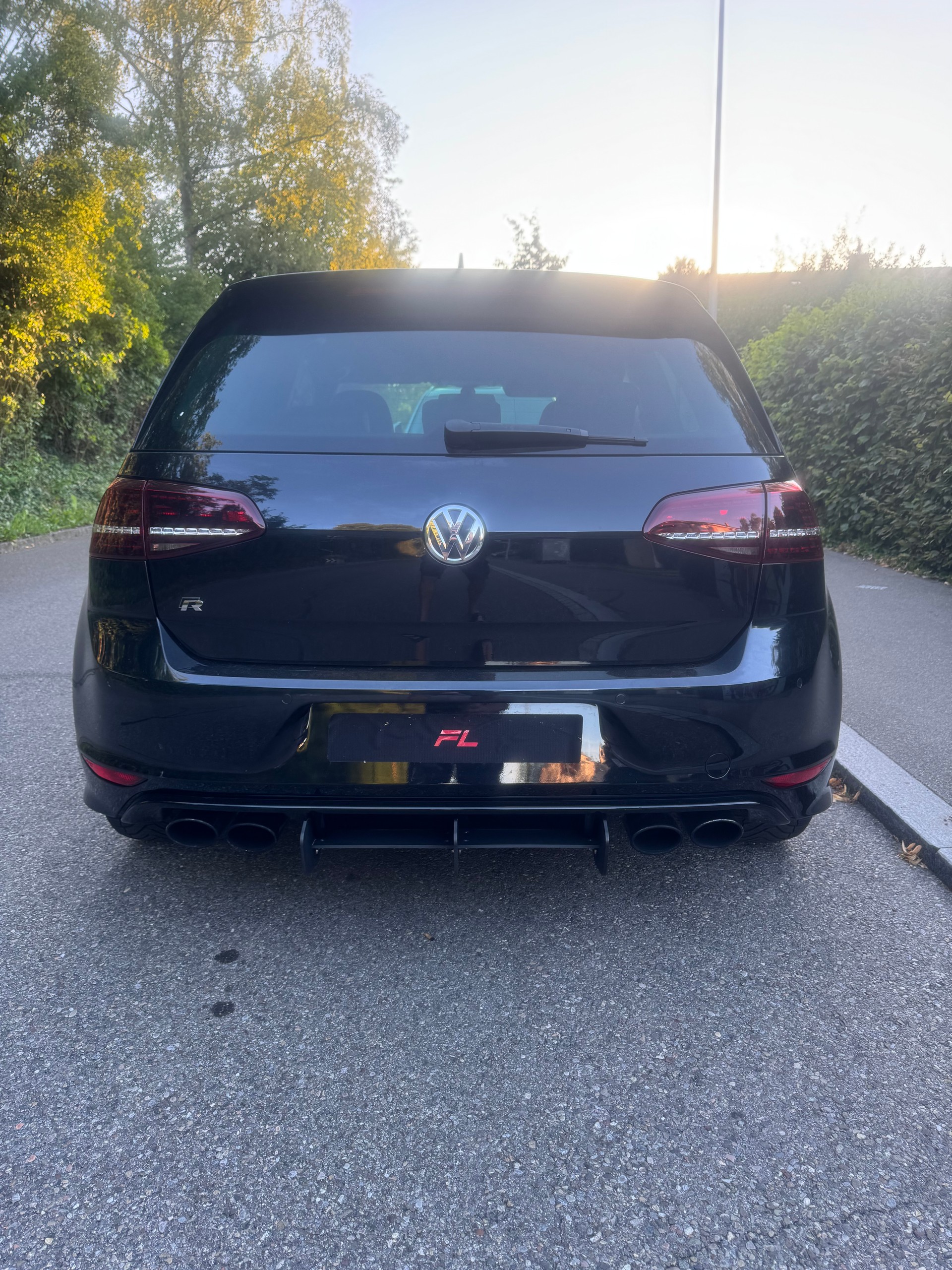 VW VW GOLF VII R 3T-image-2